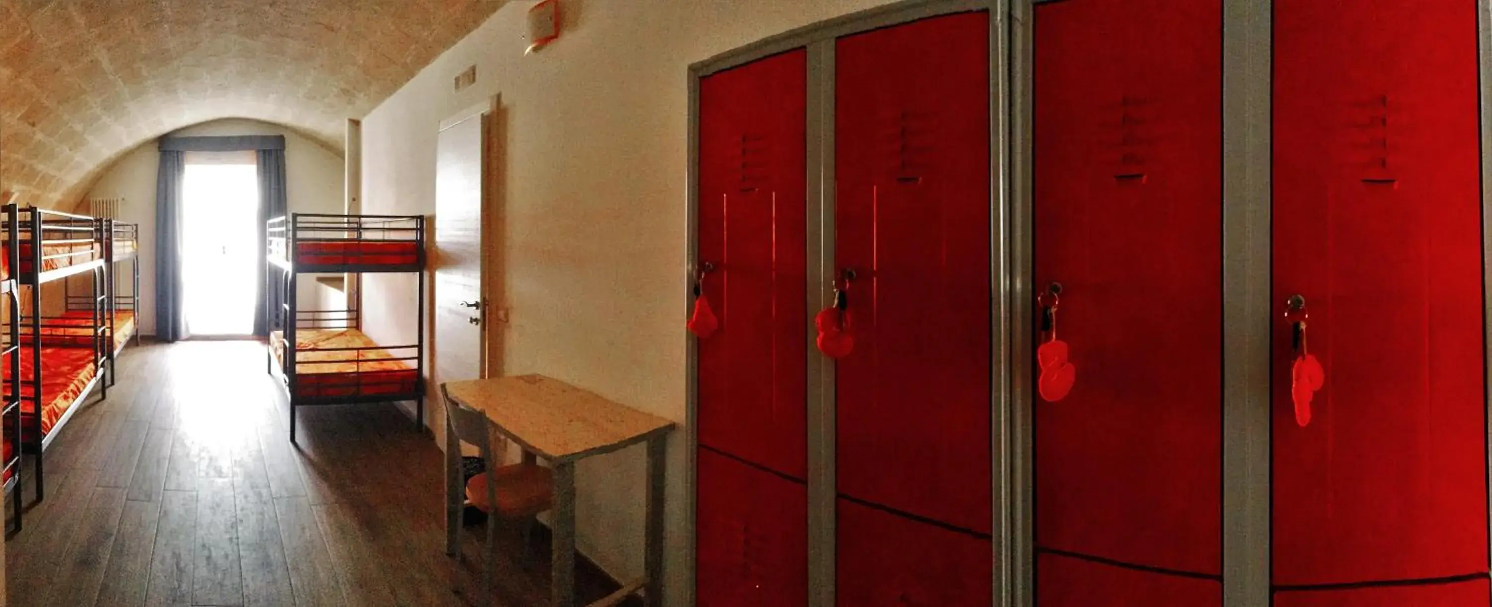 Bed in 8-Bed Female Dormitory Room in The Rock Hostel Bed in 8-Bed Female Dormitory Room in The Rock Hostel