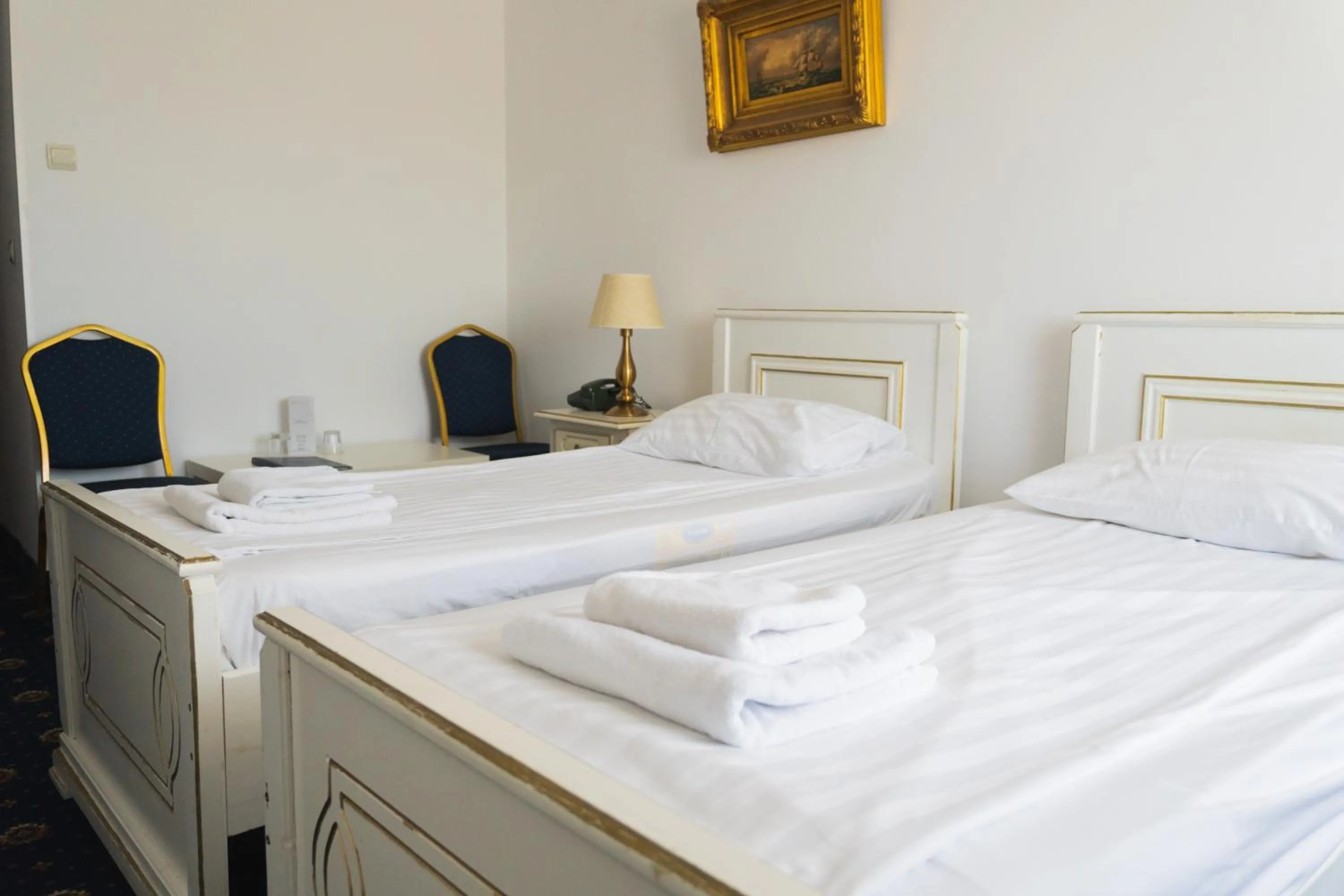 Bedroom, Bed in Hotel Cetate