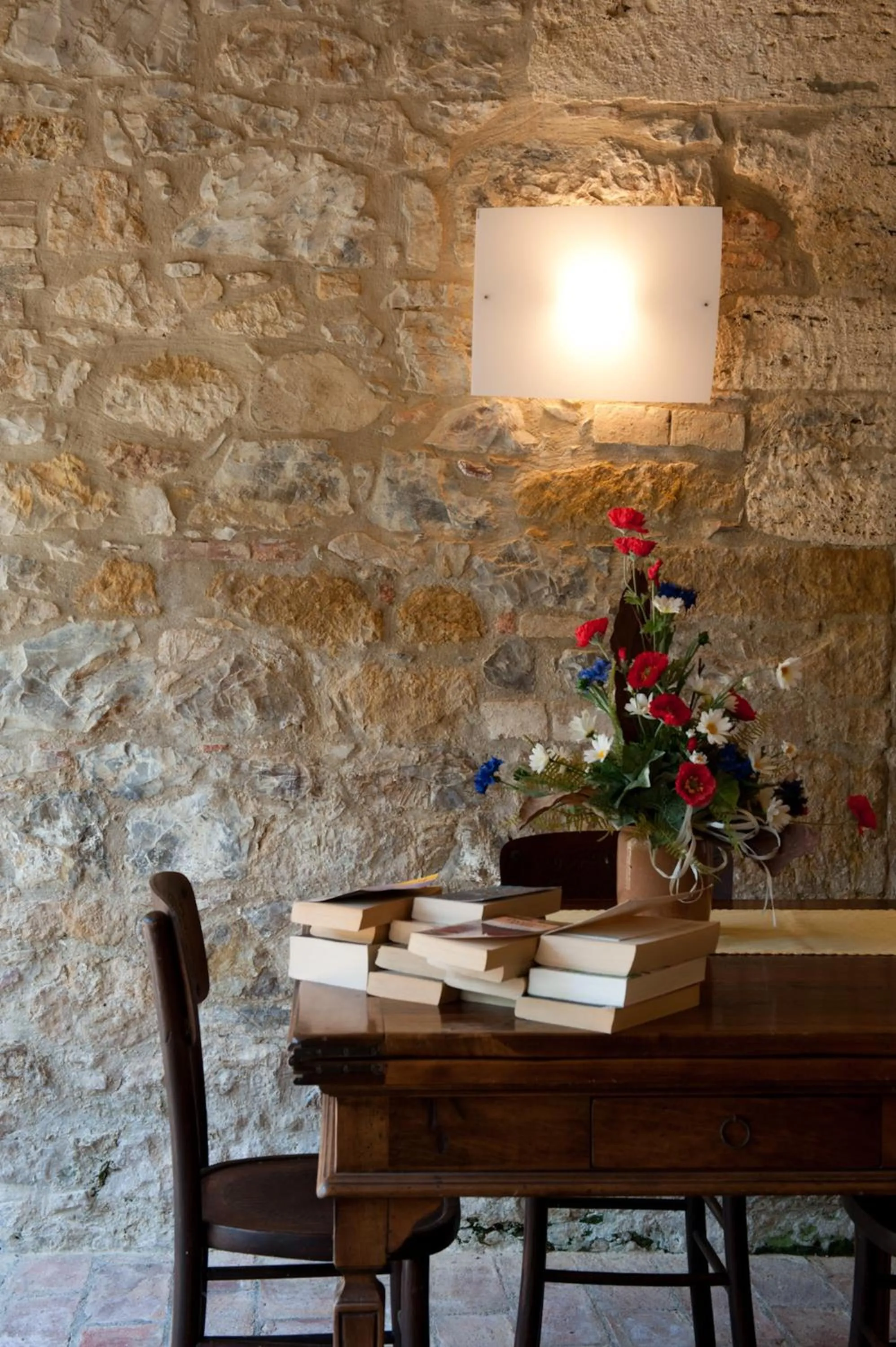 Library in SARNA Residence