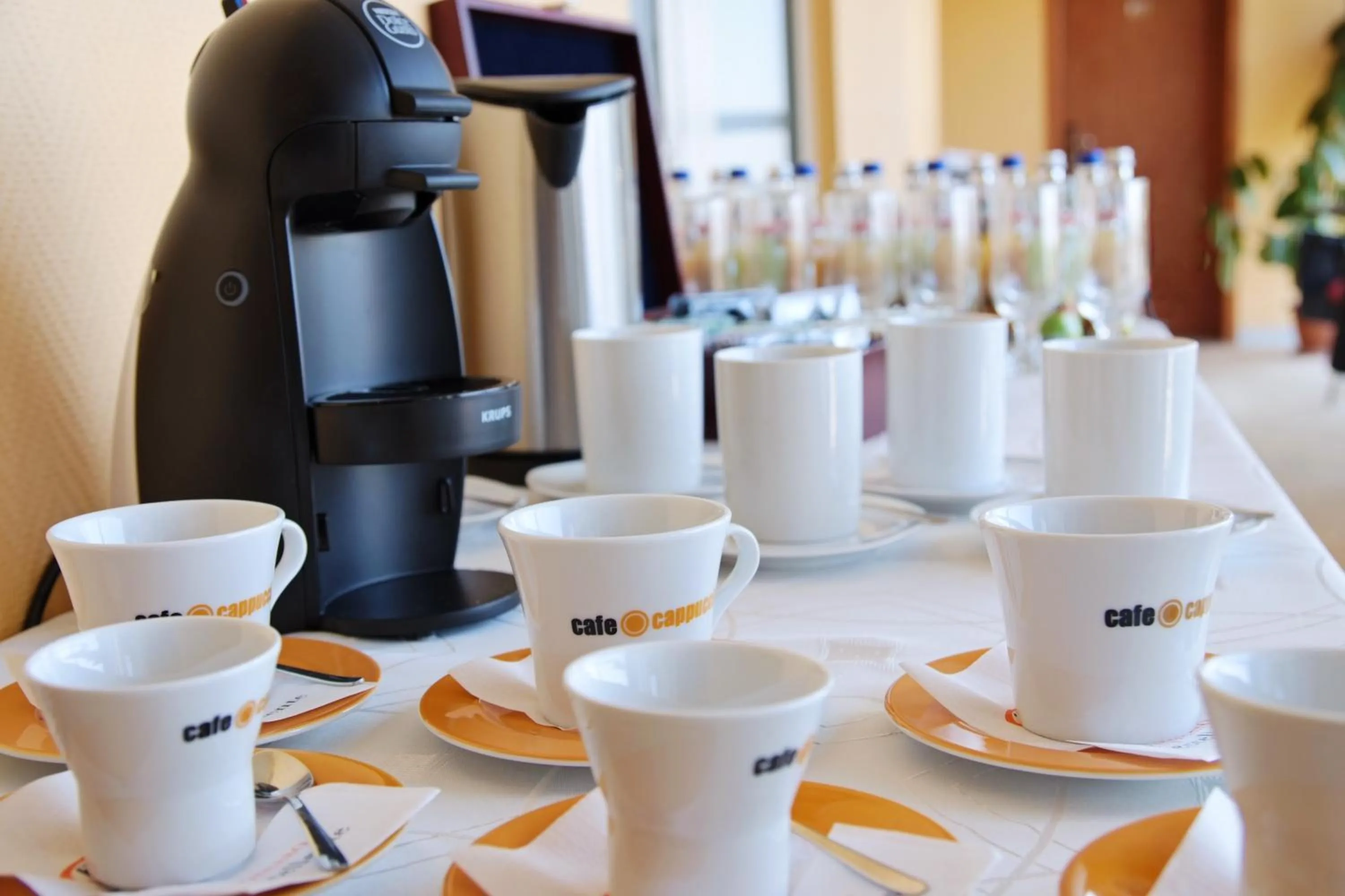 Coffee/tea facilities in Silver Hotel