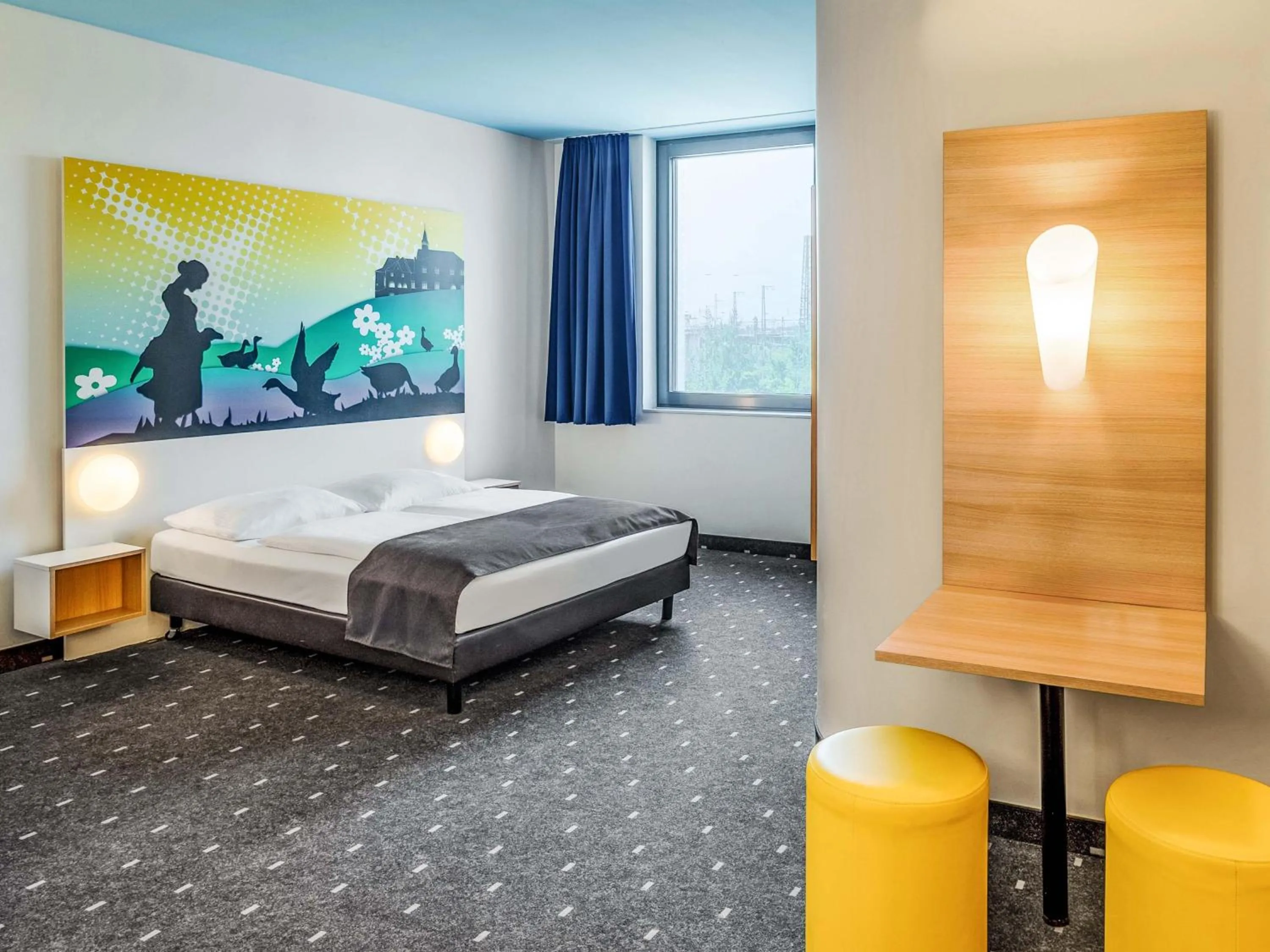 Photo of the whole room, Bed in B&B Hotel Göttingen-City