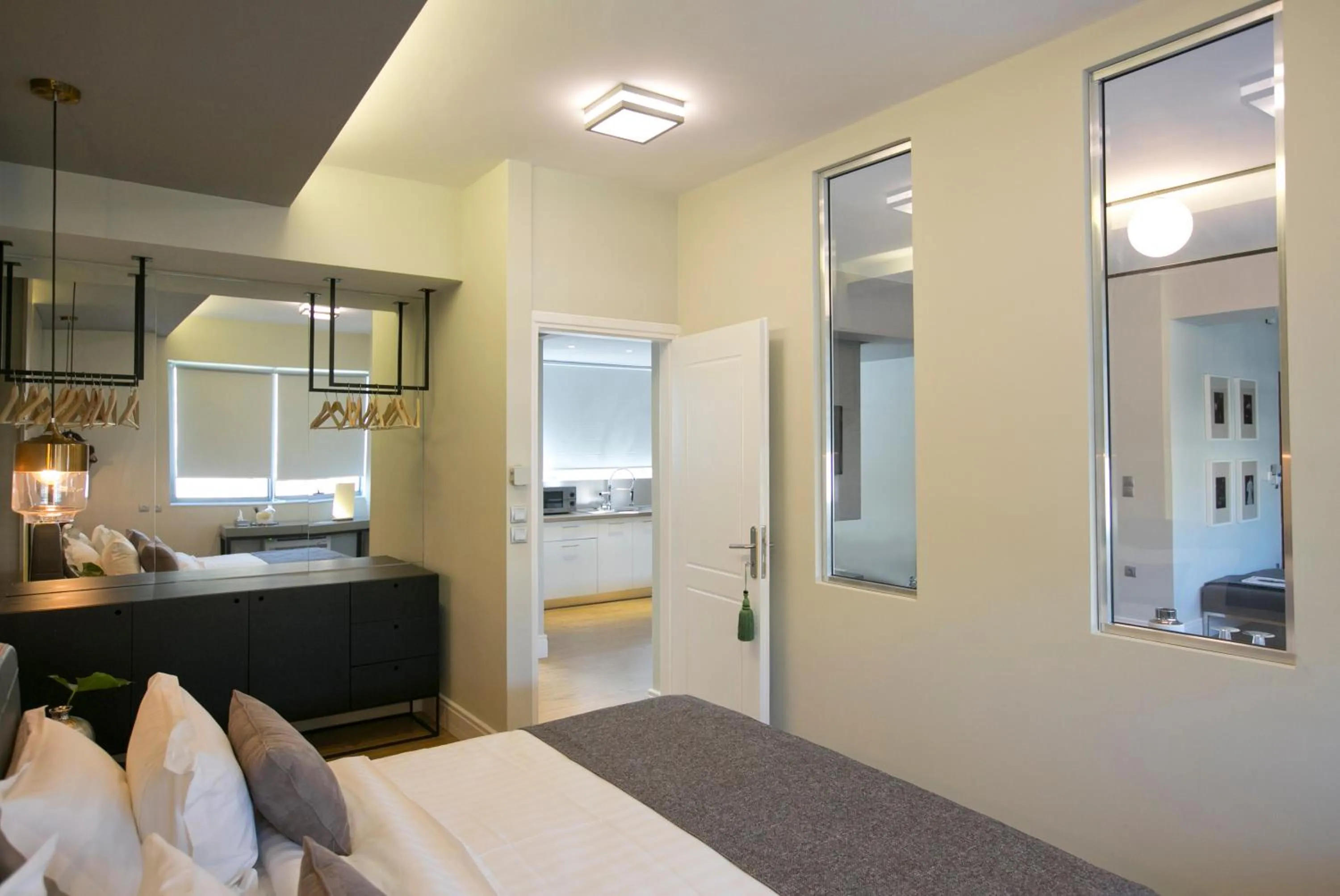 Bedroom, Bed in 47 Luxury Suites