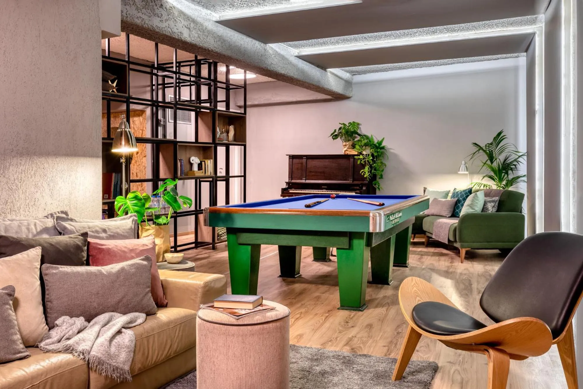 Billiard in 47 Luxury Suites