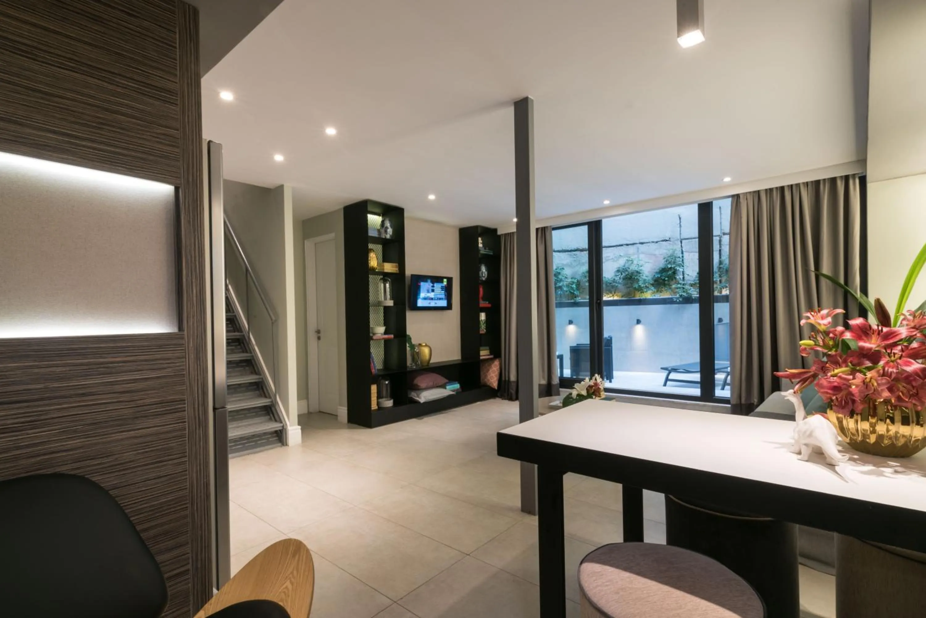 Photo of the whole room in 47 Luxury Suites