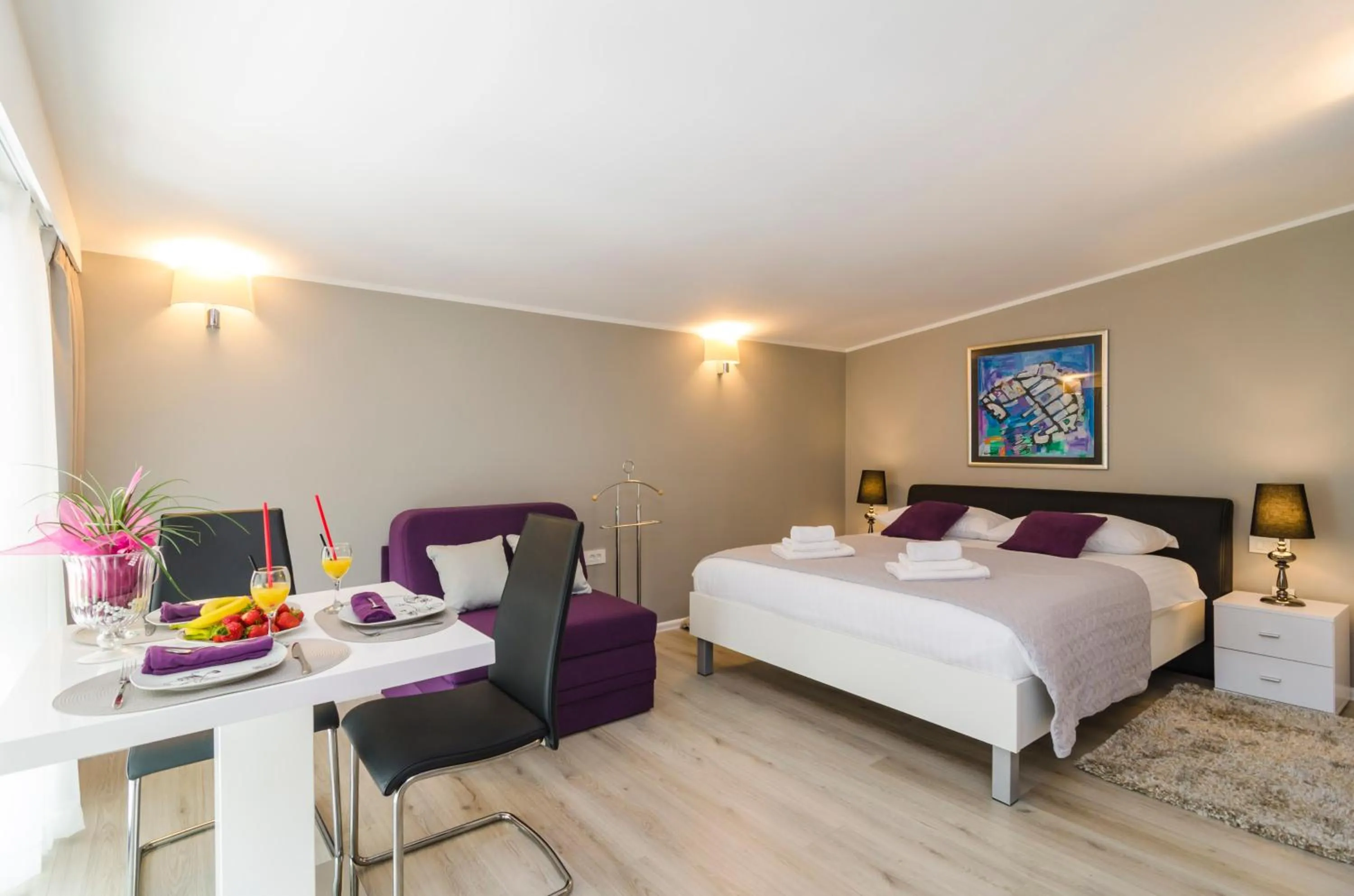 Photo of the whole room, Bed in Apartments ZoomZoom