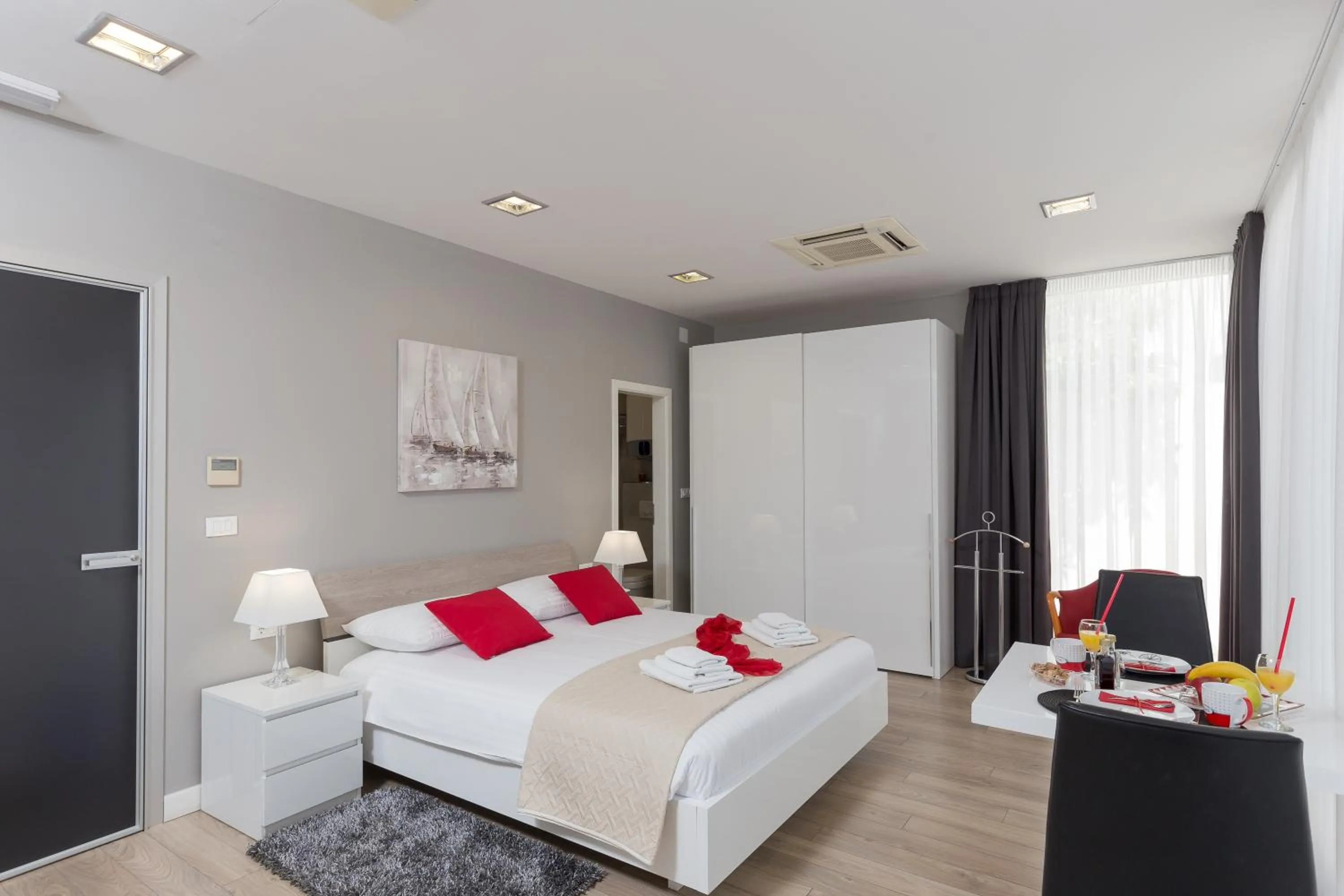 Photo of the whole room, Bed in Apartments ZoomZoom