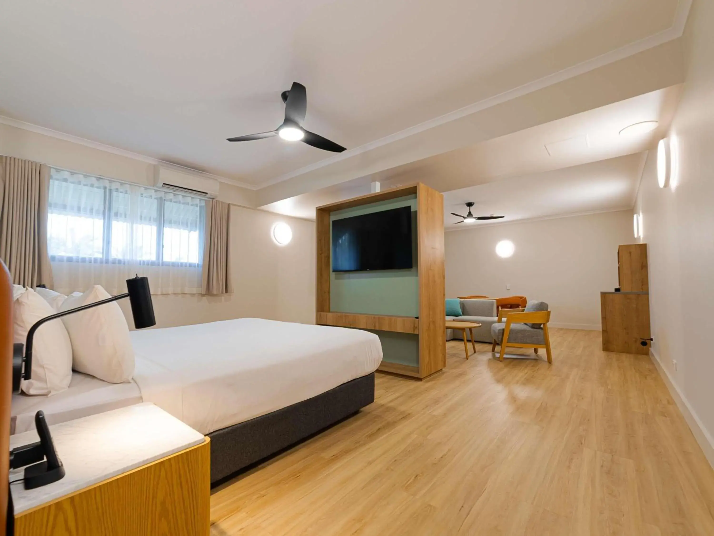 One-Bedroom Executive Suite in Novotel Darwin Airport One-Bedroom Executive Suite in Novotel Darwin Airport