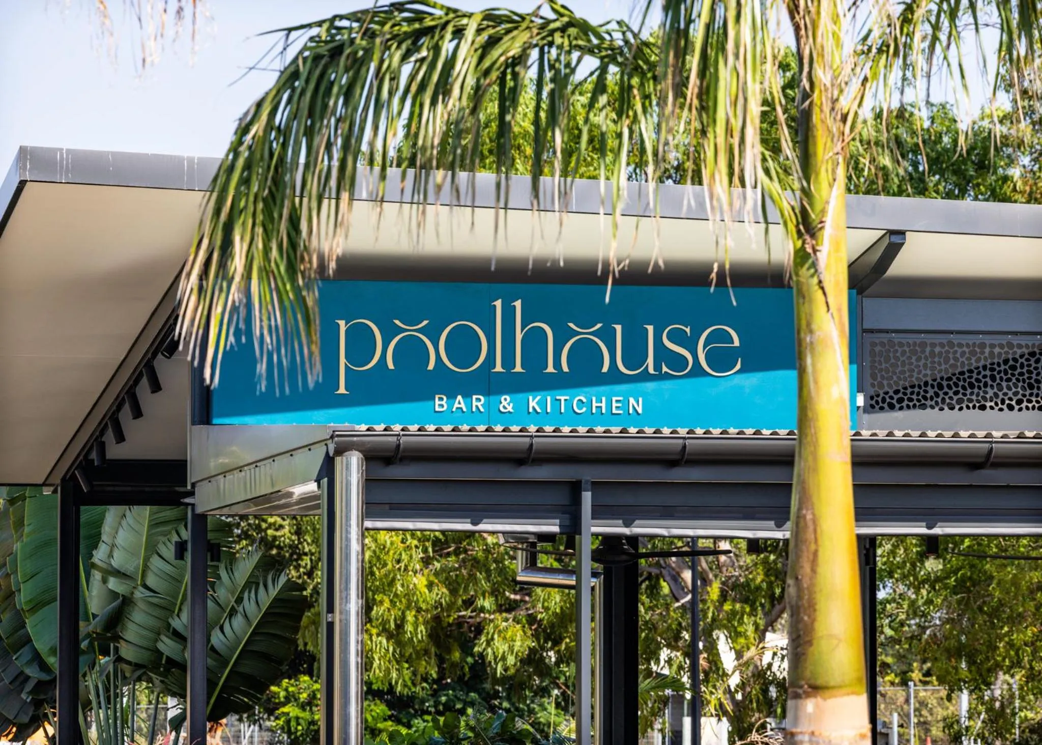 Restaurant/places to eat in Novotel Darwin Airport