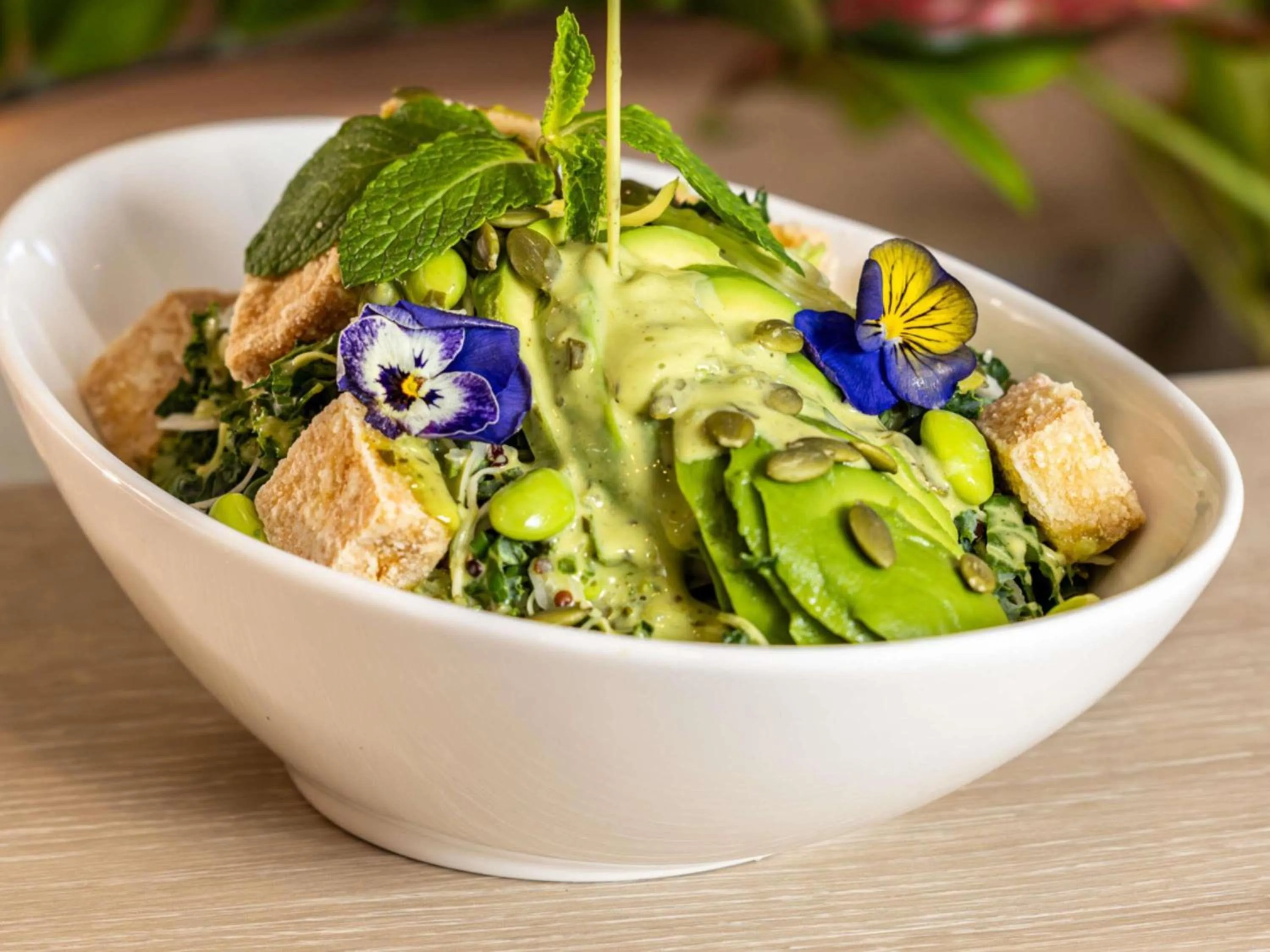 Restaurant/places to eat in Novotel Darwin Airport