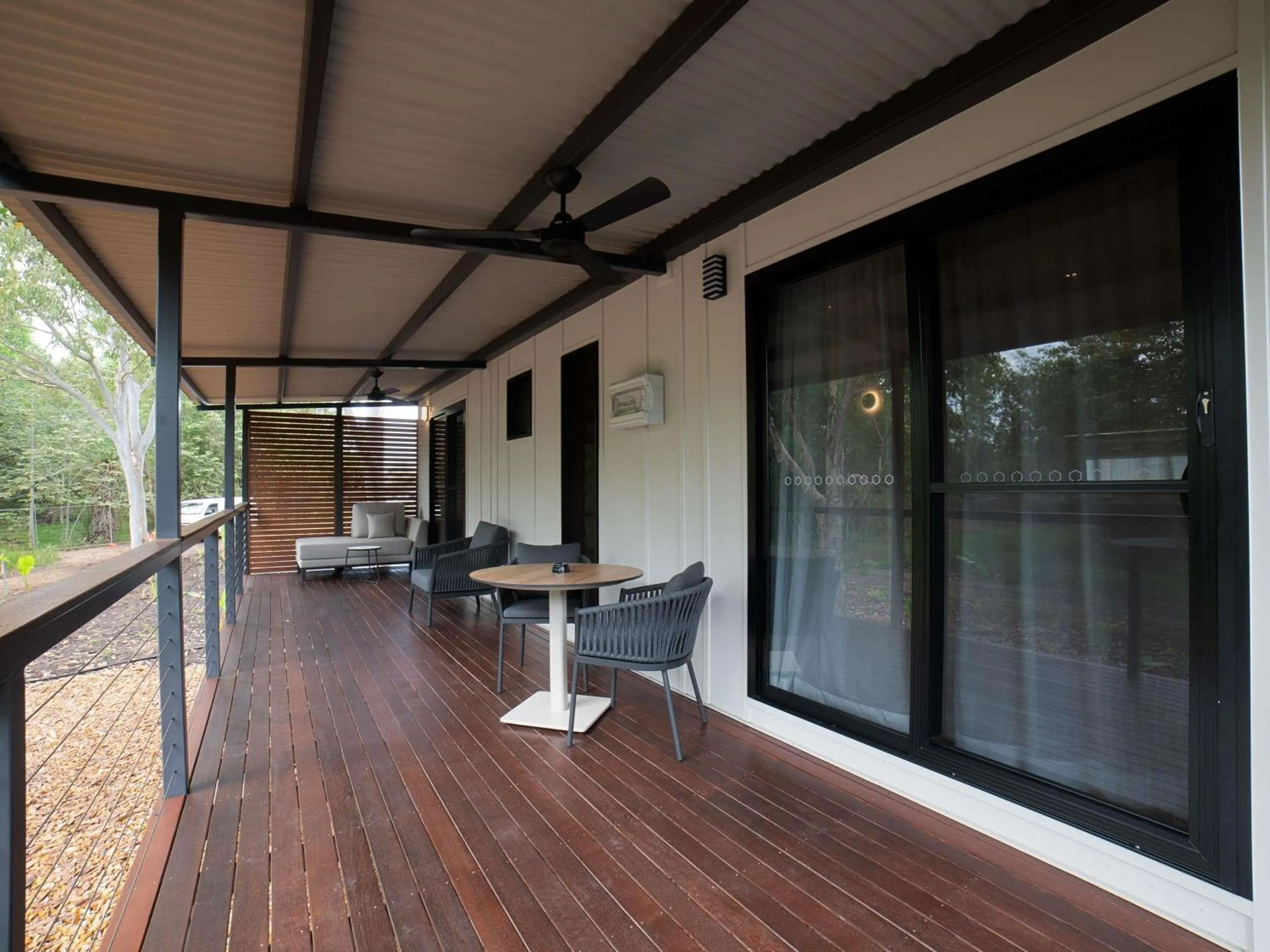 Bedroom in Mercure Darwin Airport Resort