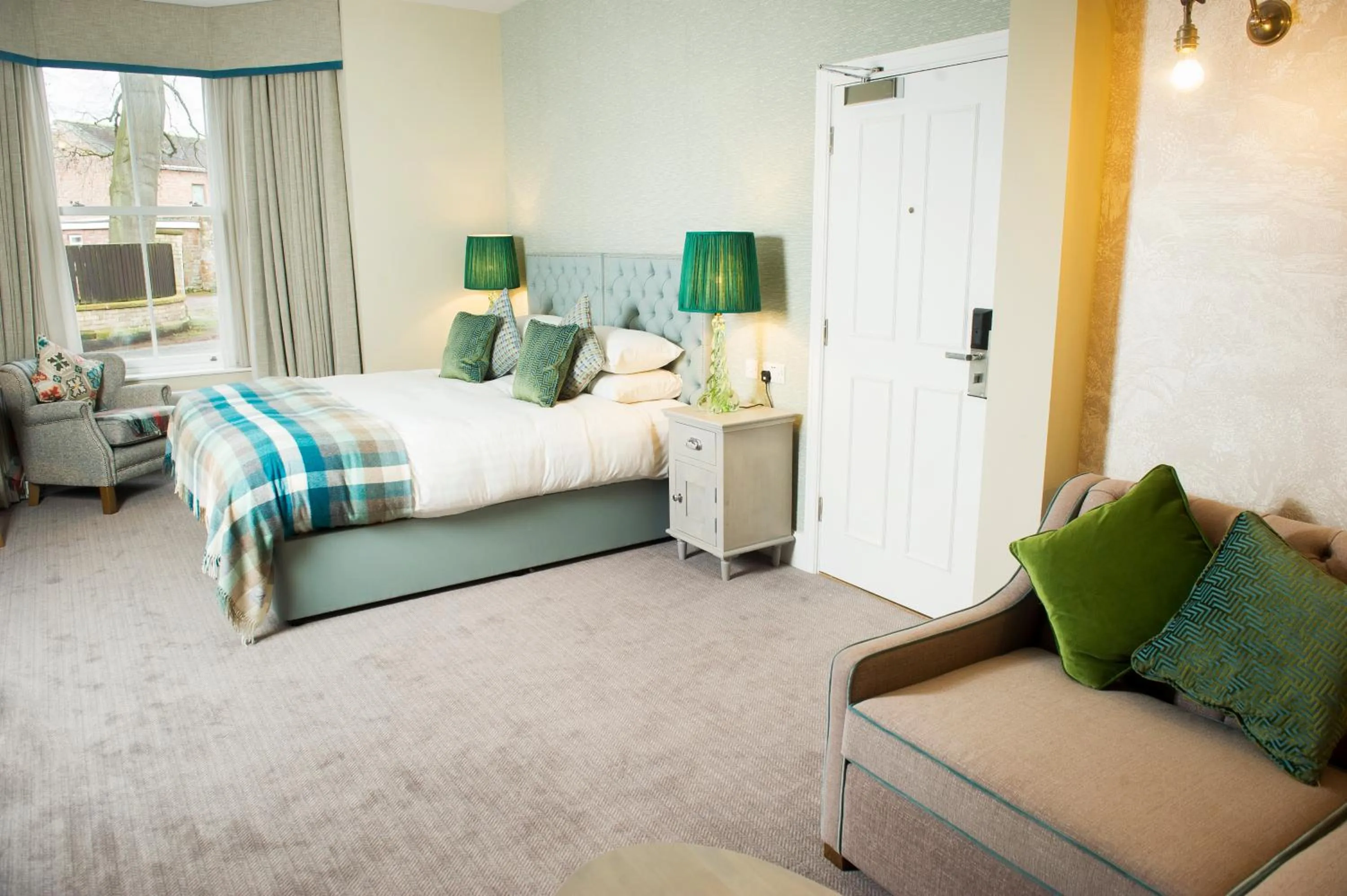 Bedroom, Bed in Crown Hotel Wetheral