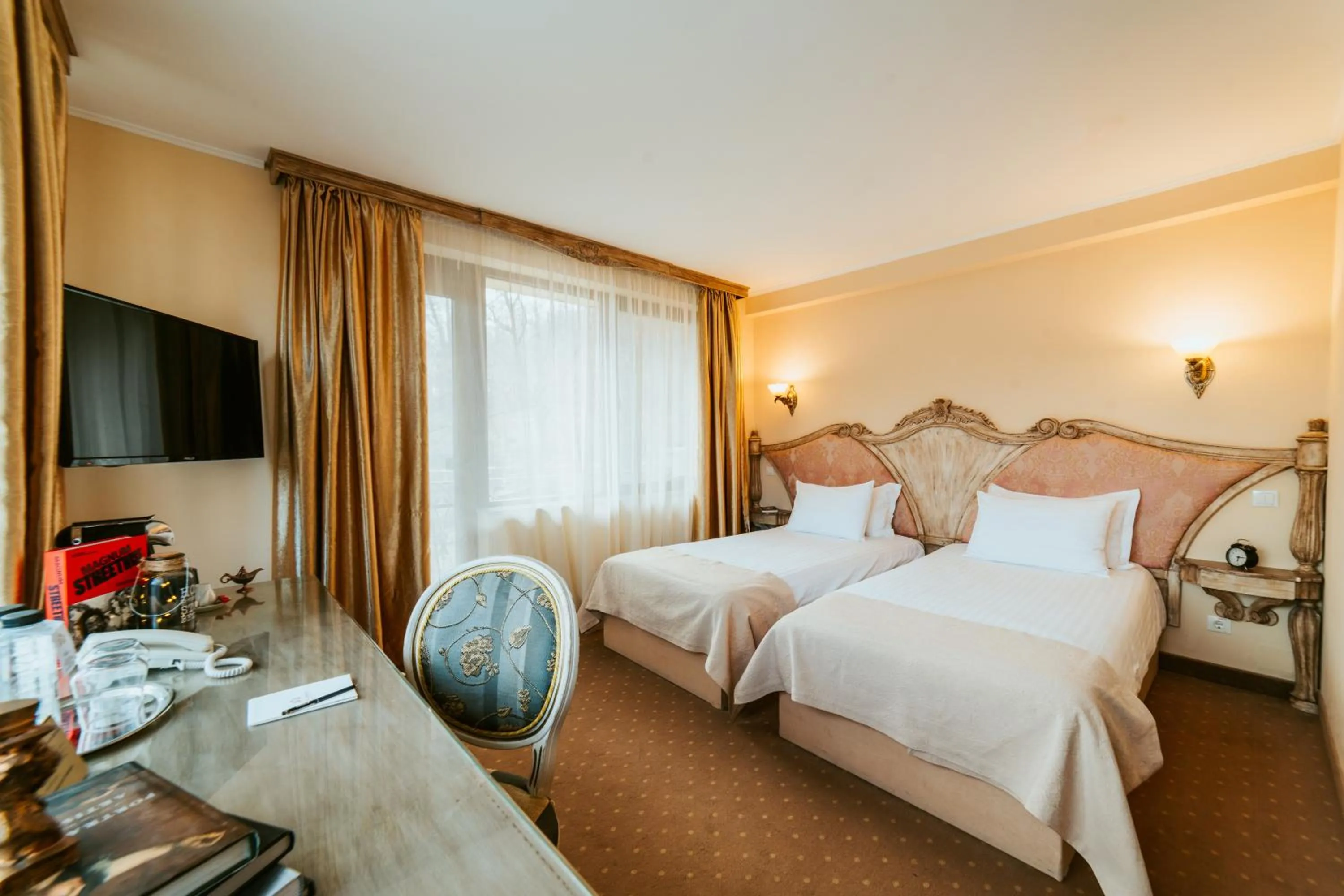 Bed in SunGarden Golf & Spa Resort