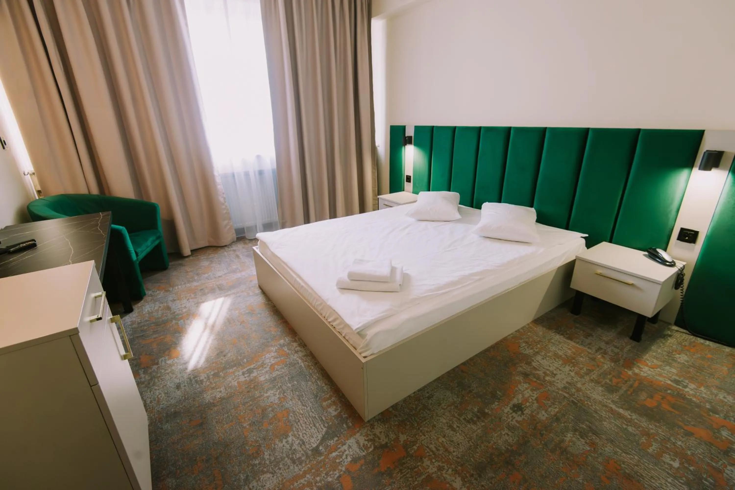 Photo of the whole room, Bed in Hotel Victoria