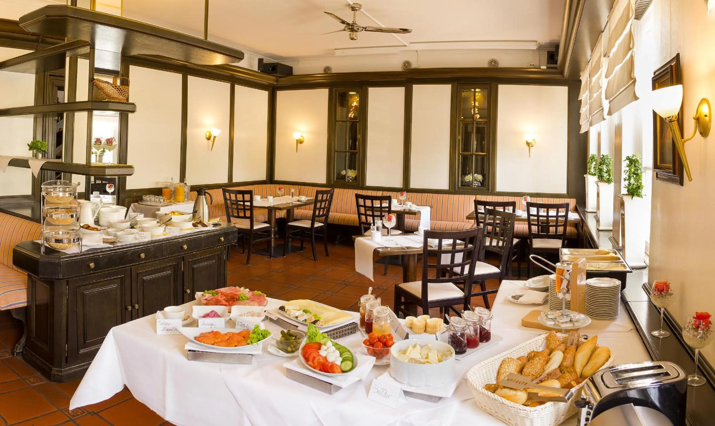 Breakfast in Mühlenkamp Hotel & Gastronomie