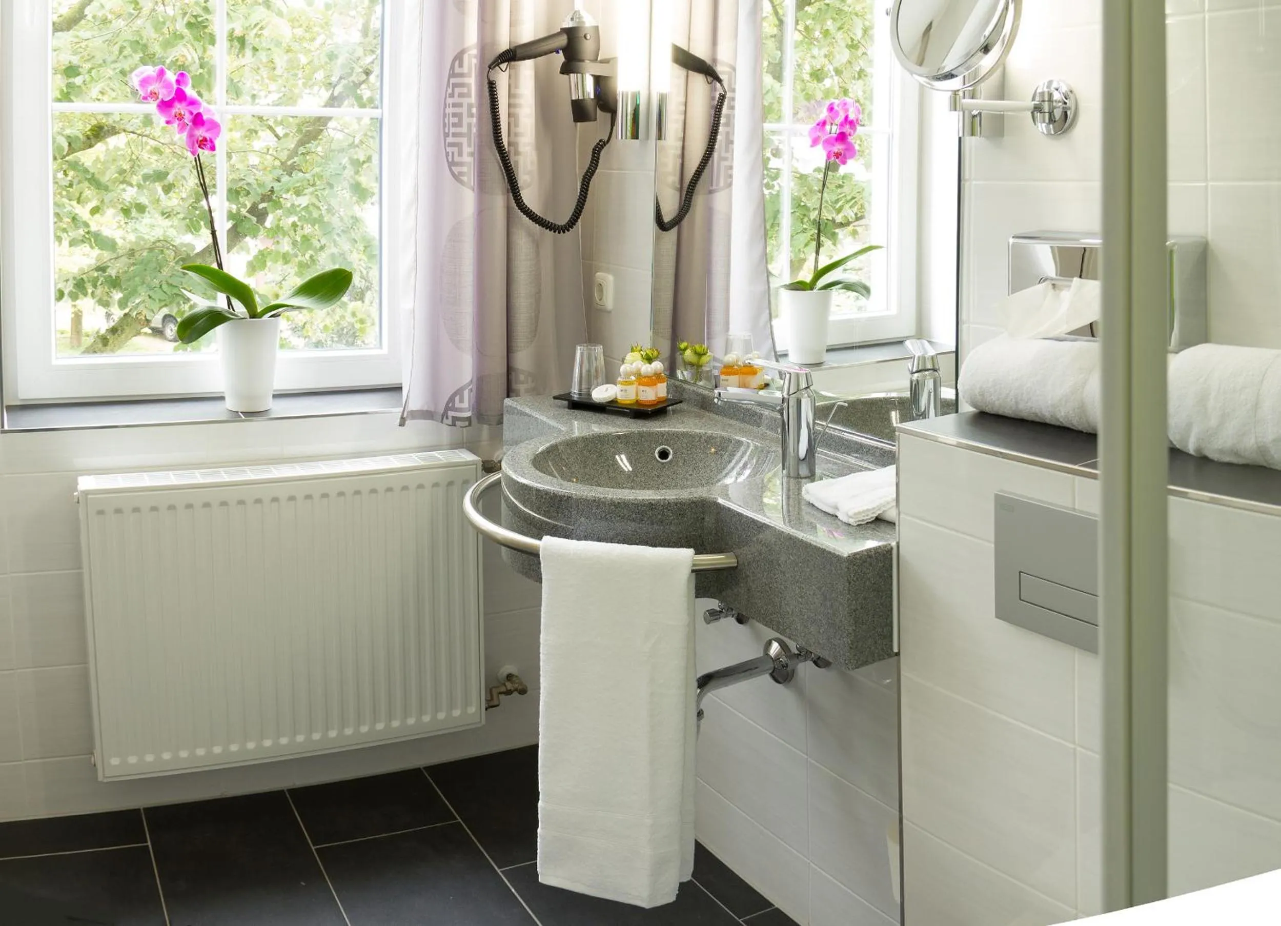 Bathroom in Mühlenkamp Hotel & Gastronomie