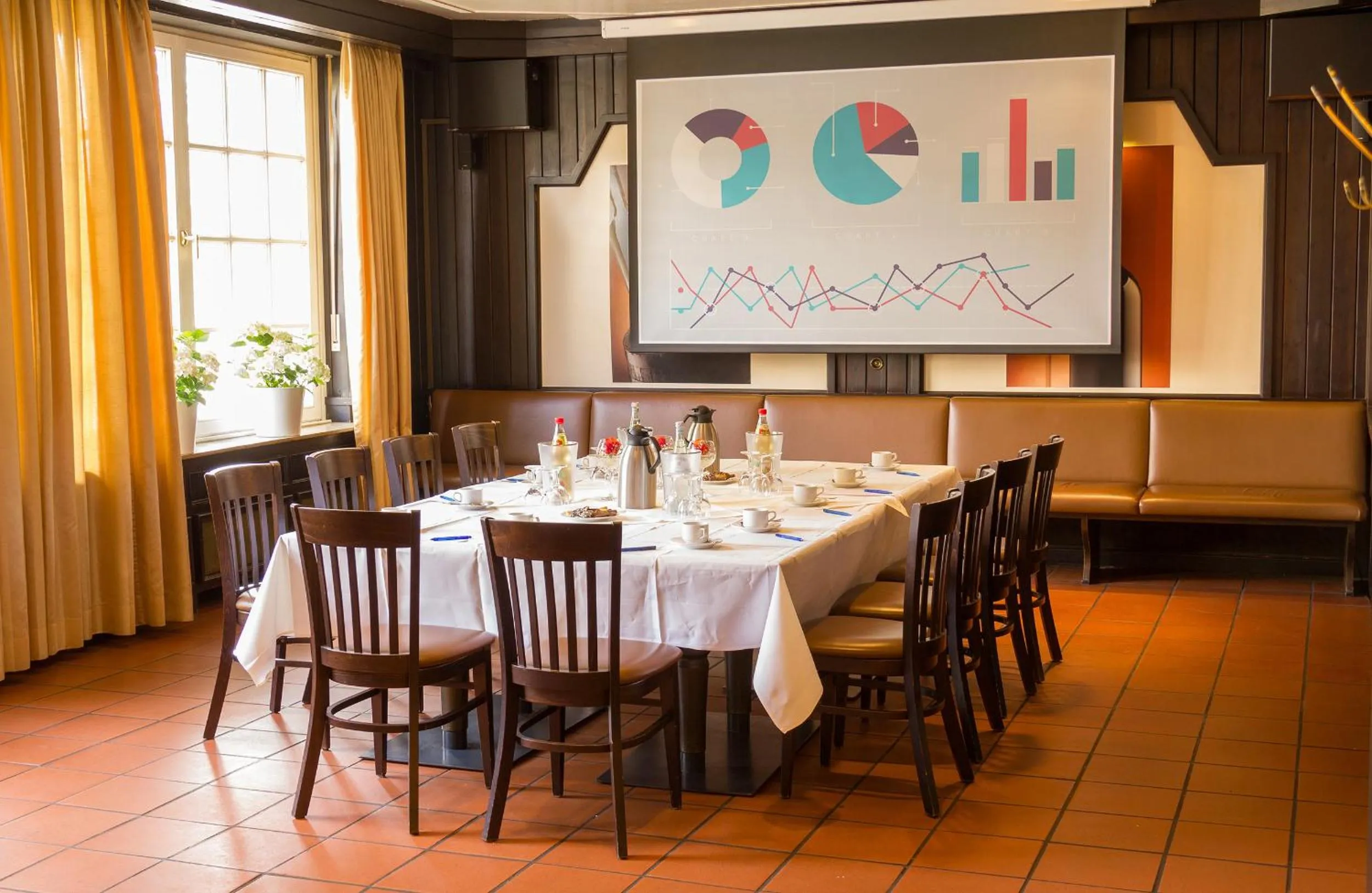 Restaurant/places to eat in Mühlenkamp Hotel & Gastronomie