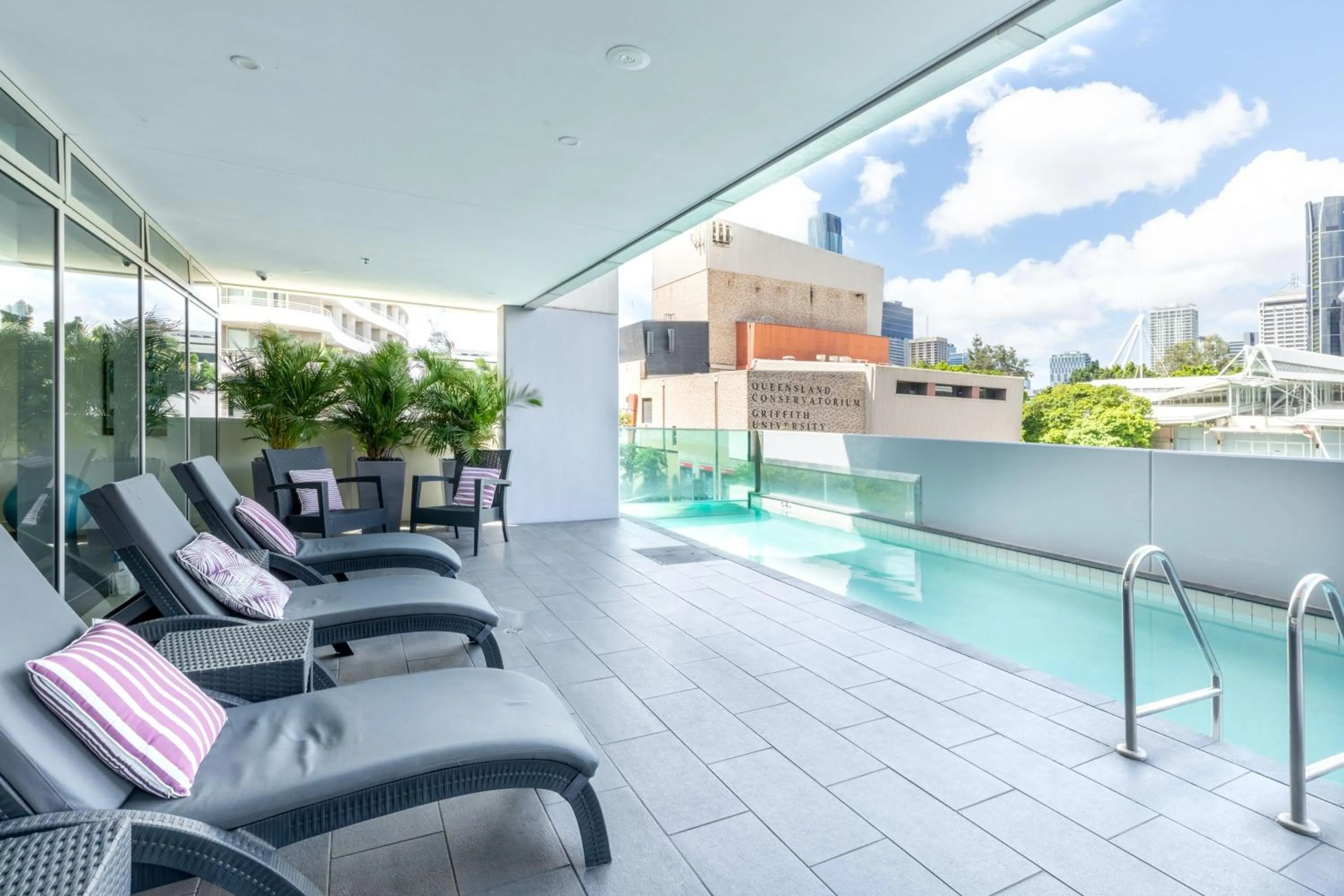 Swimming pool in Mantra South Bank Brisbane