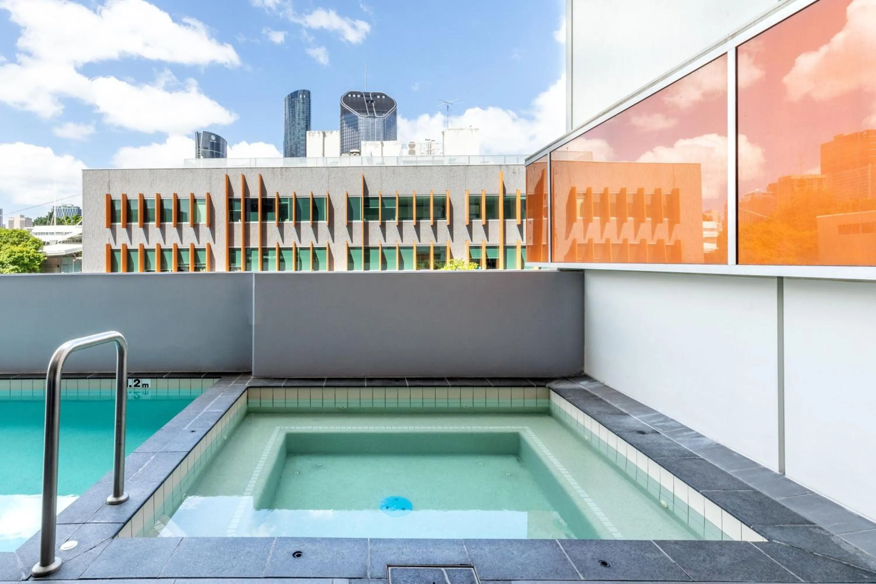 Swimming pool in Mantra South Bank Brisbane