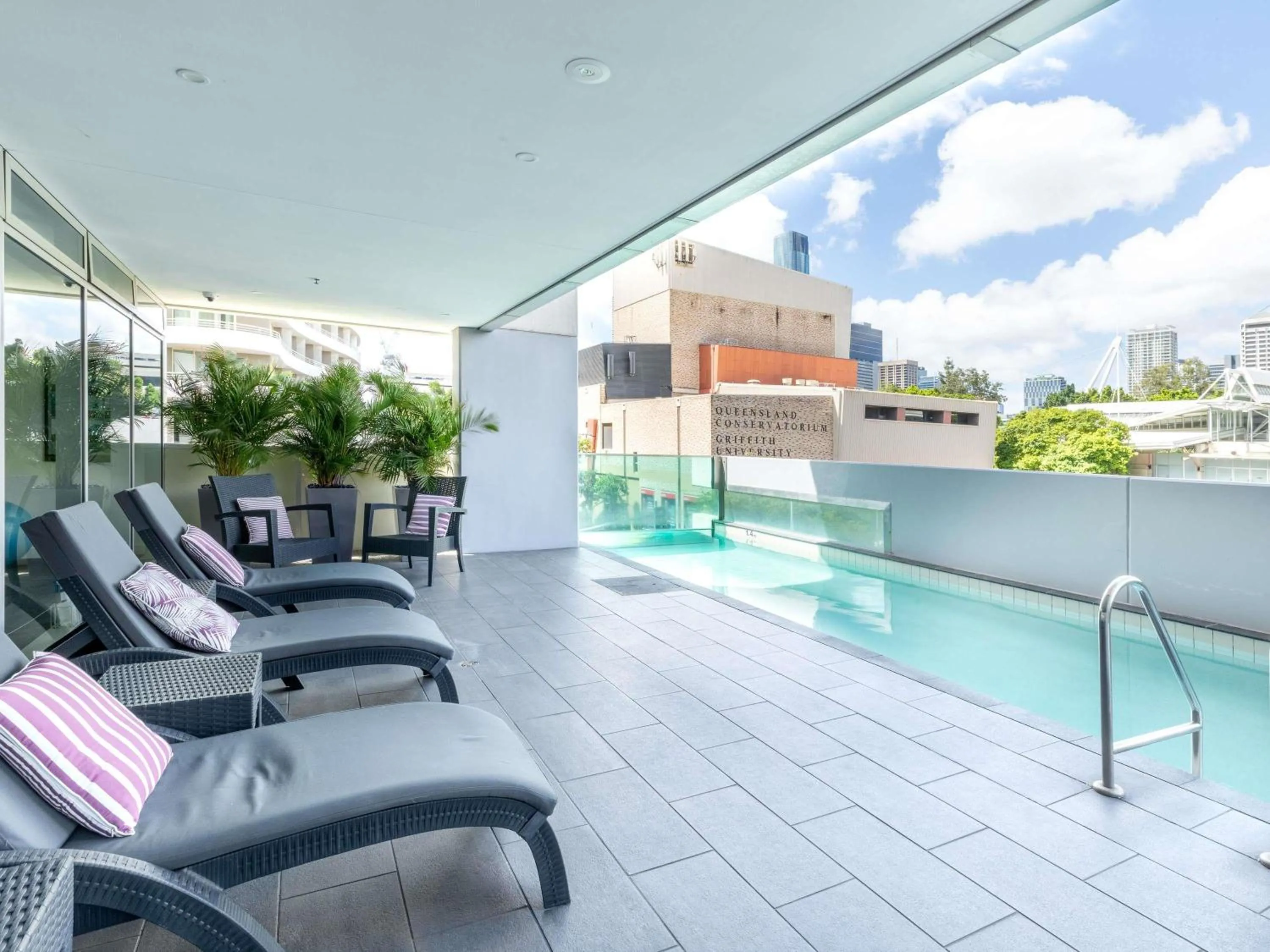 Pool view in Mantra South Bank Brisbane