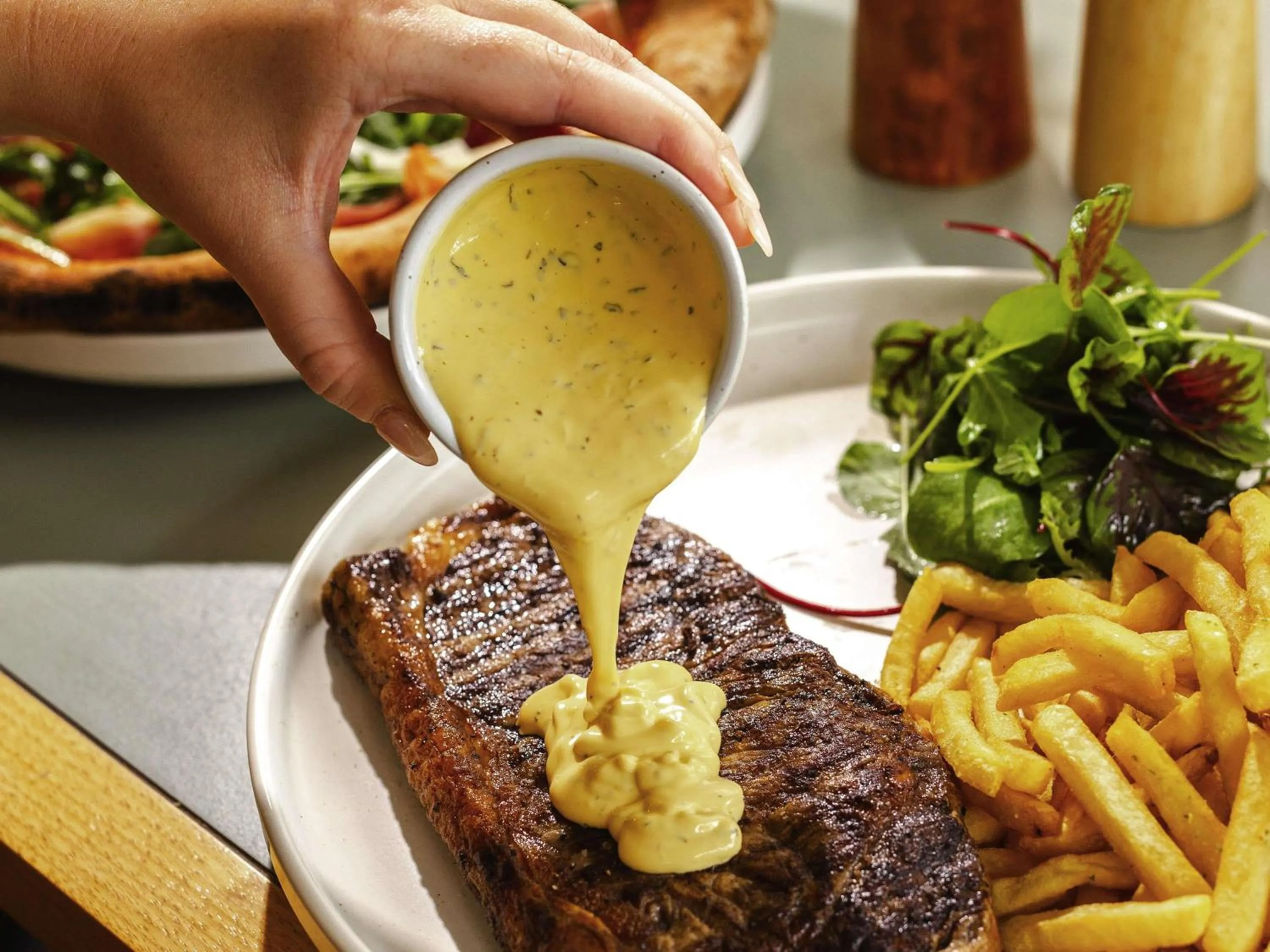 Restaurant/places to eat in Mantra South Bank Brisbane