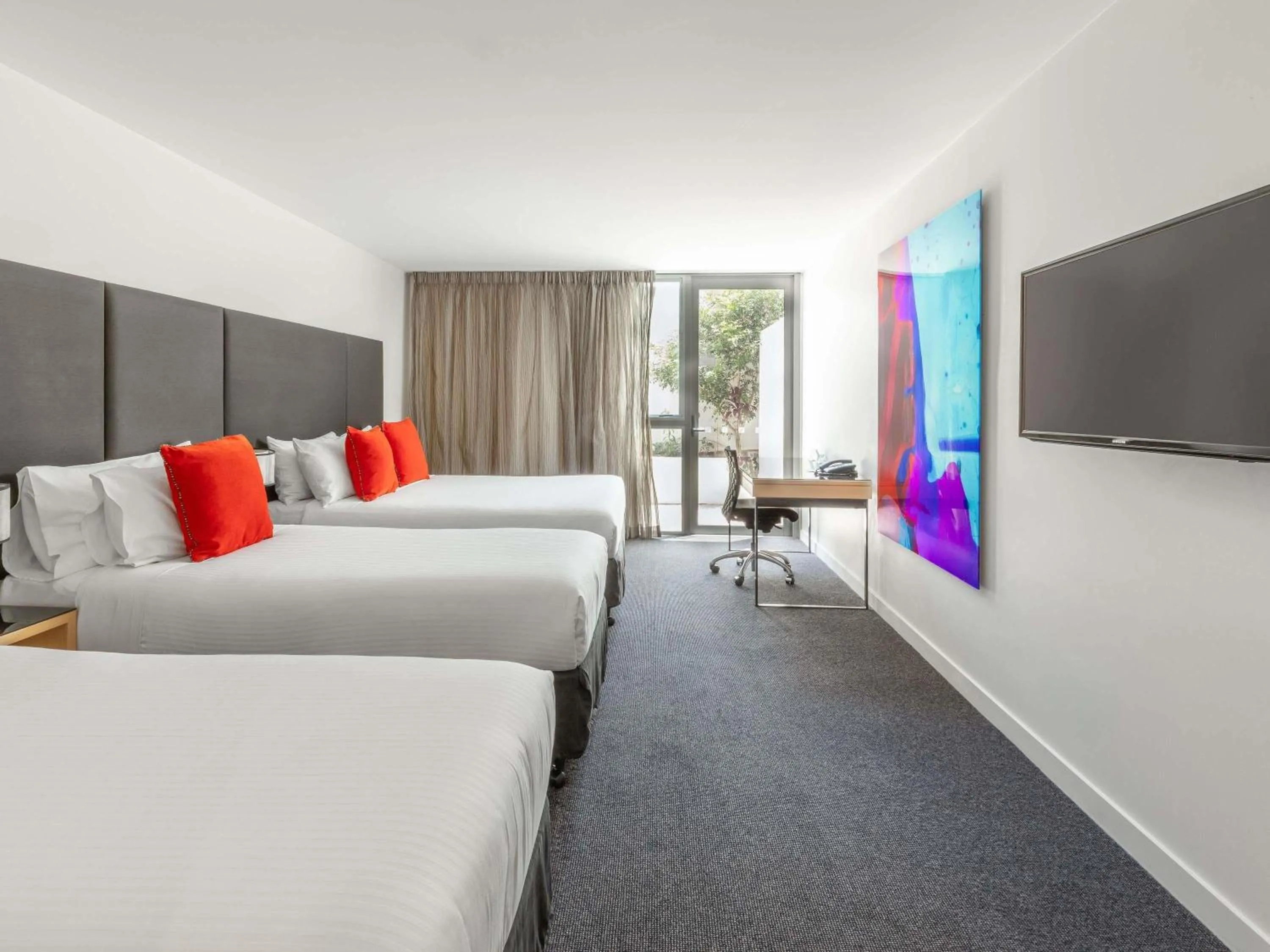 Bedroom, Bed in Mantra South Bank Brisbane