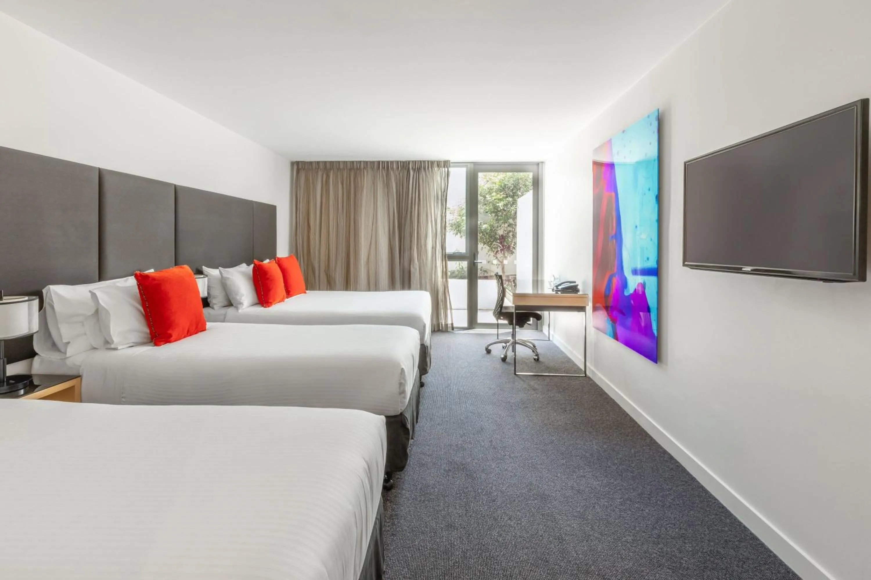 Bedroom, Bed in Mantra South Bank Brisbane