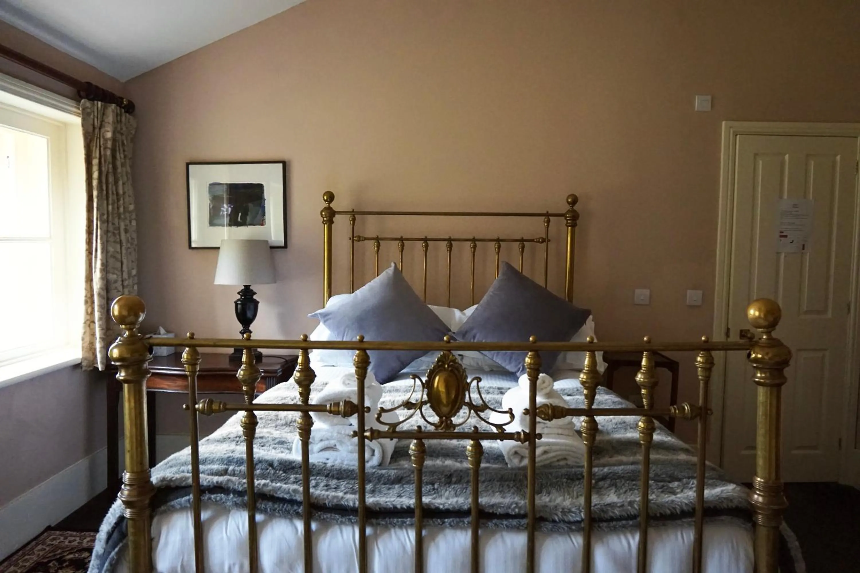 Bedroom, Bed in Derby Arms Witherslack