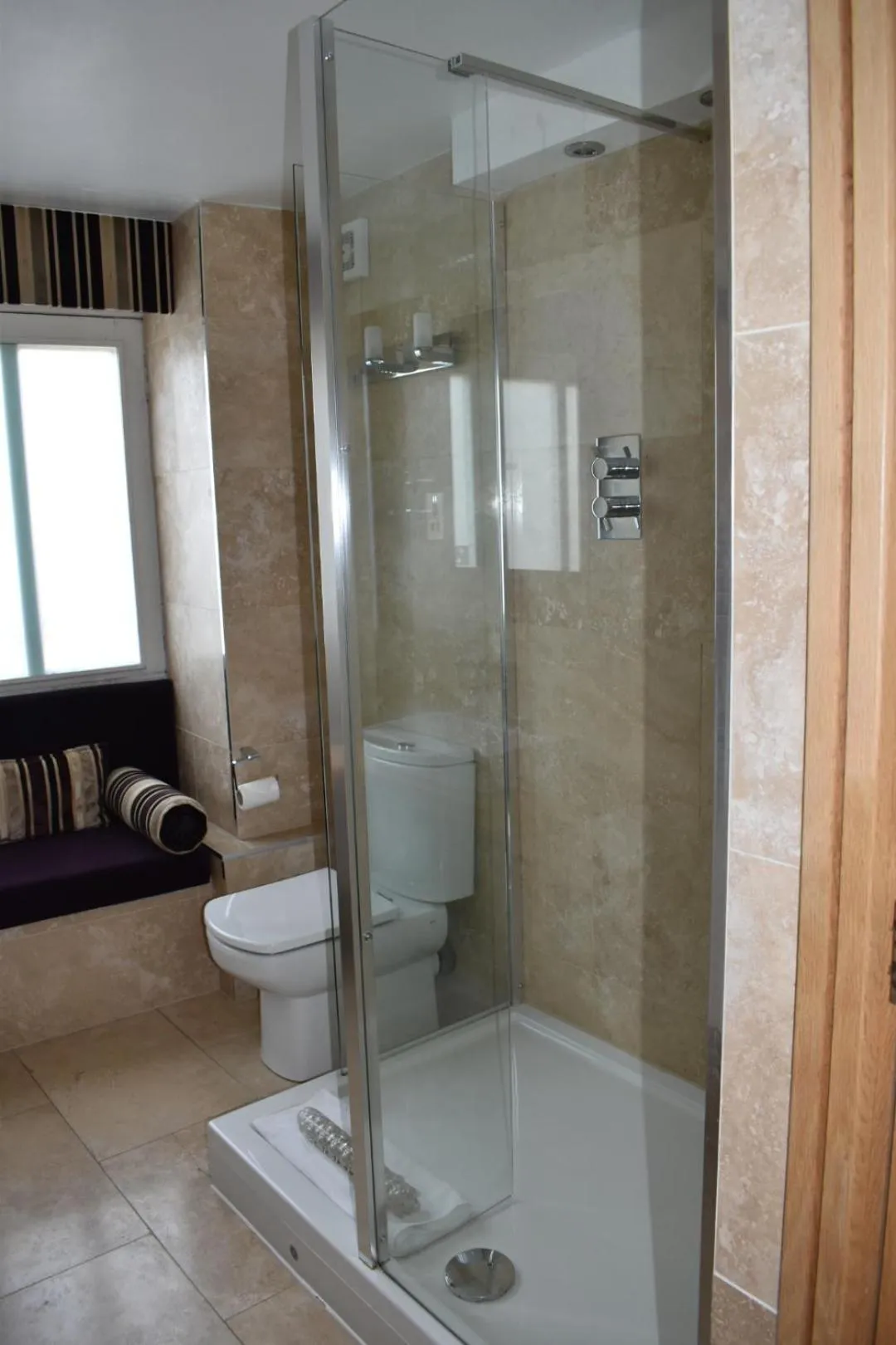 Bathroom in Ennios Boutique Hotel