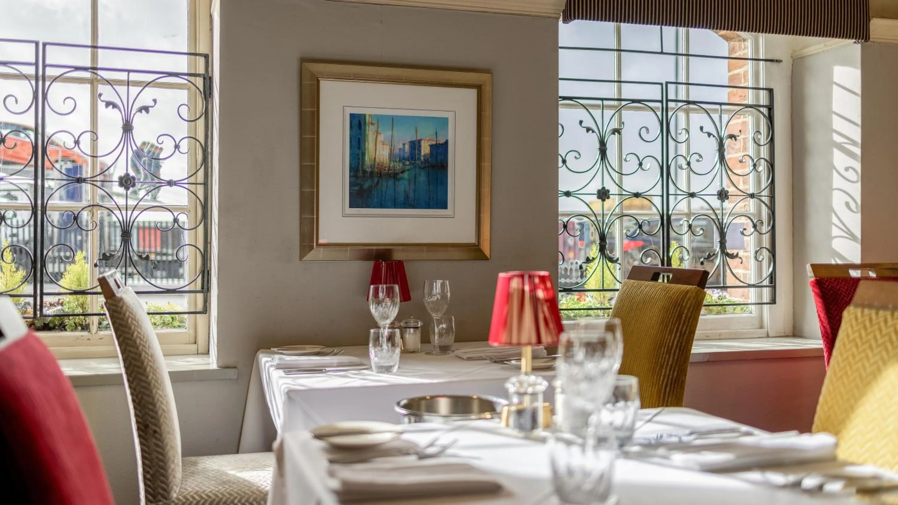 Restaurant/places to eat in Ennios Boutique Hotel