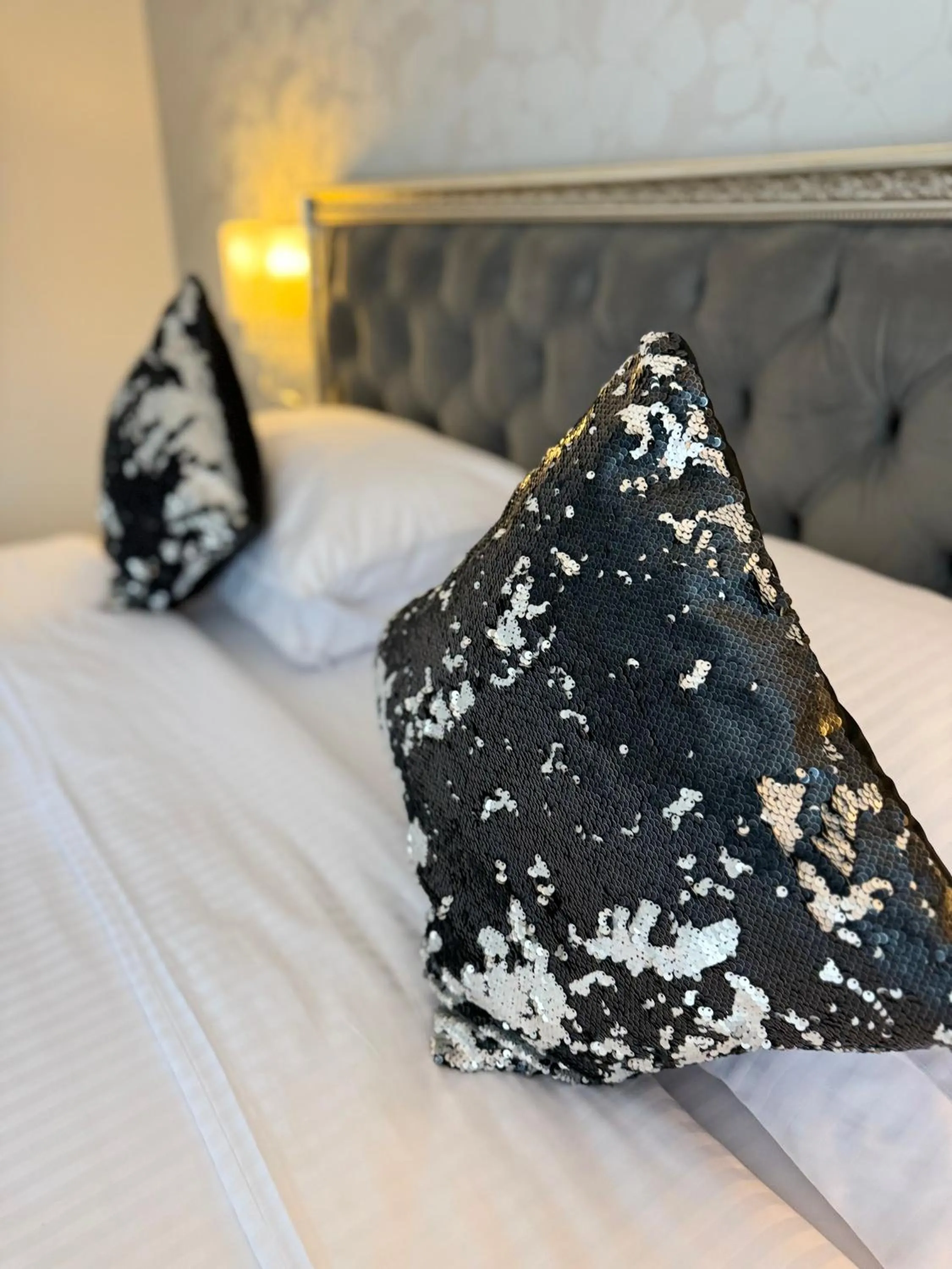 Bed in Krystal Boutique Mansion