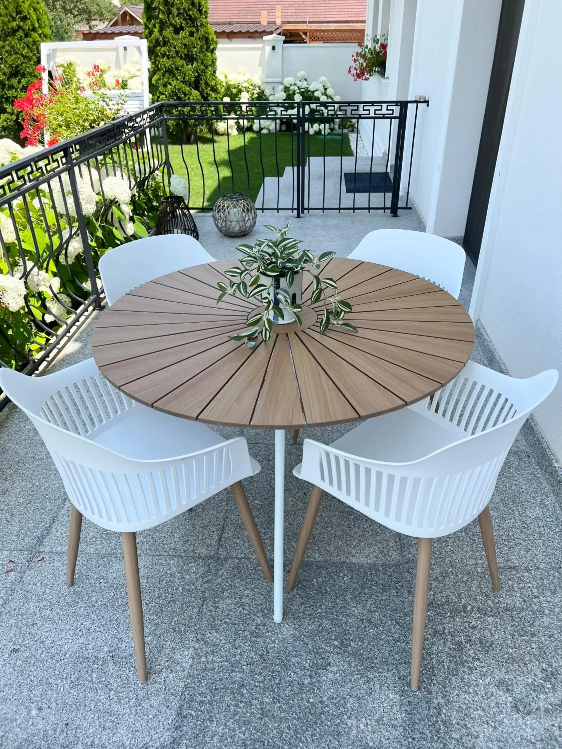 Krystal Boutique Mansion