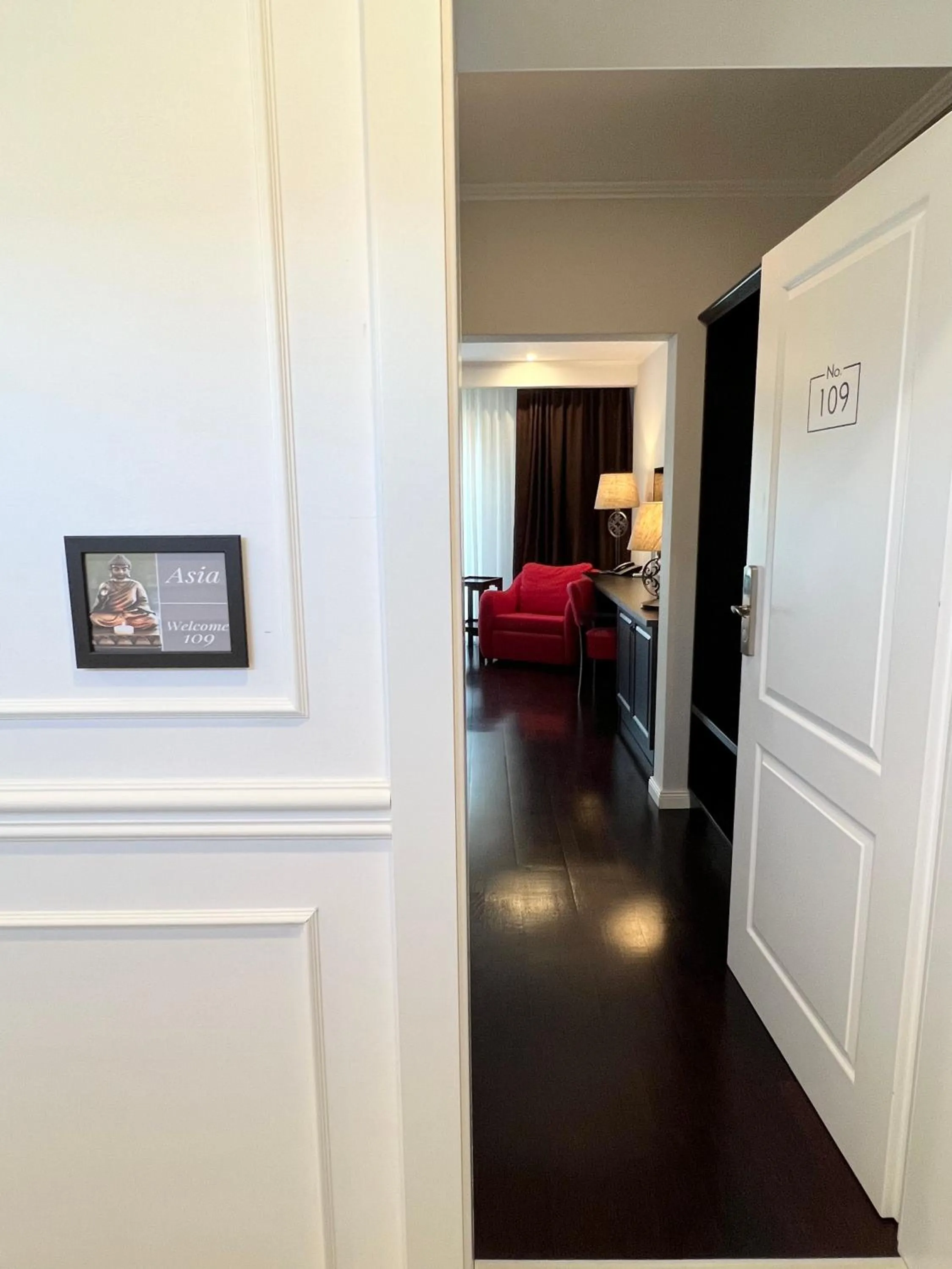 Photo of the whole room in Krystal Boutique Mansion