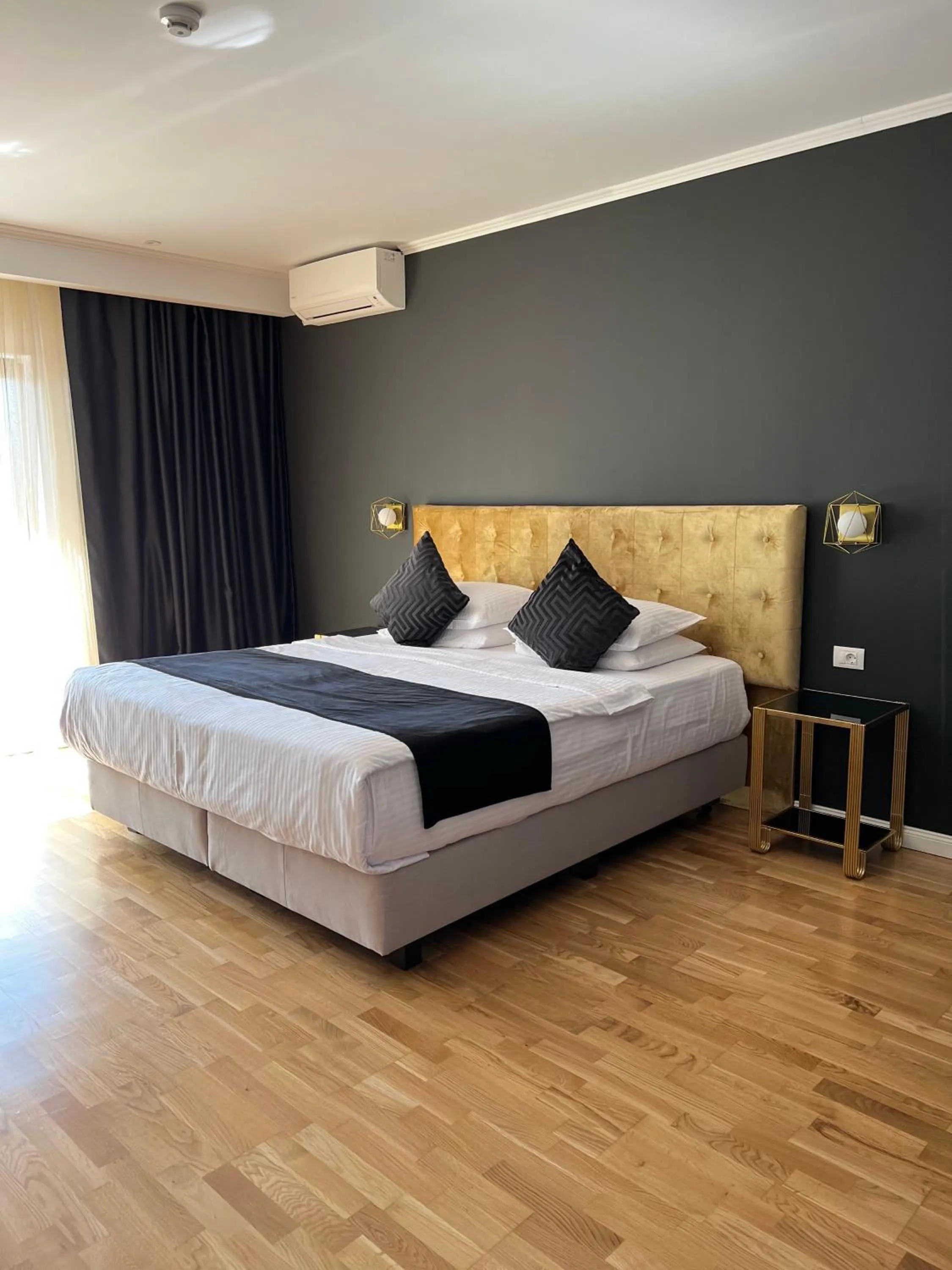 Bed in Krystal Boutique Mansion