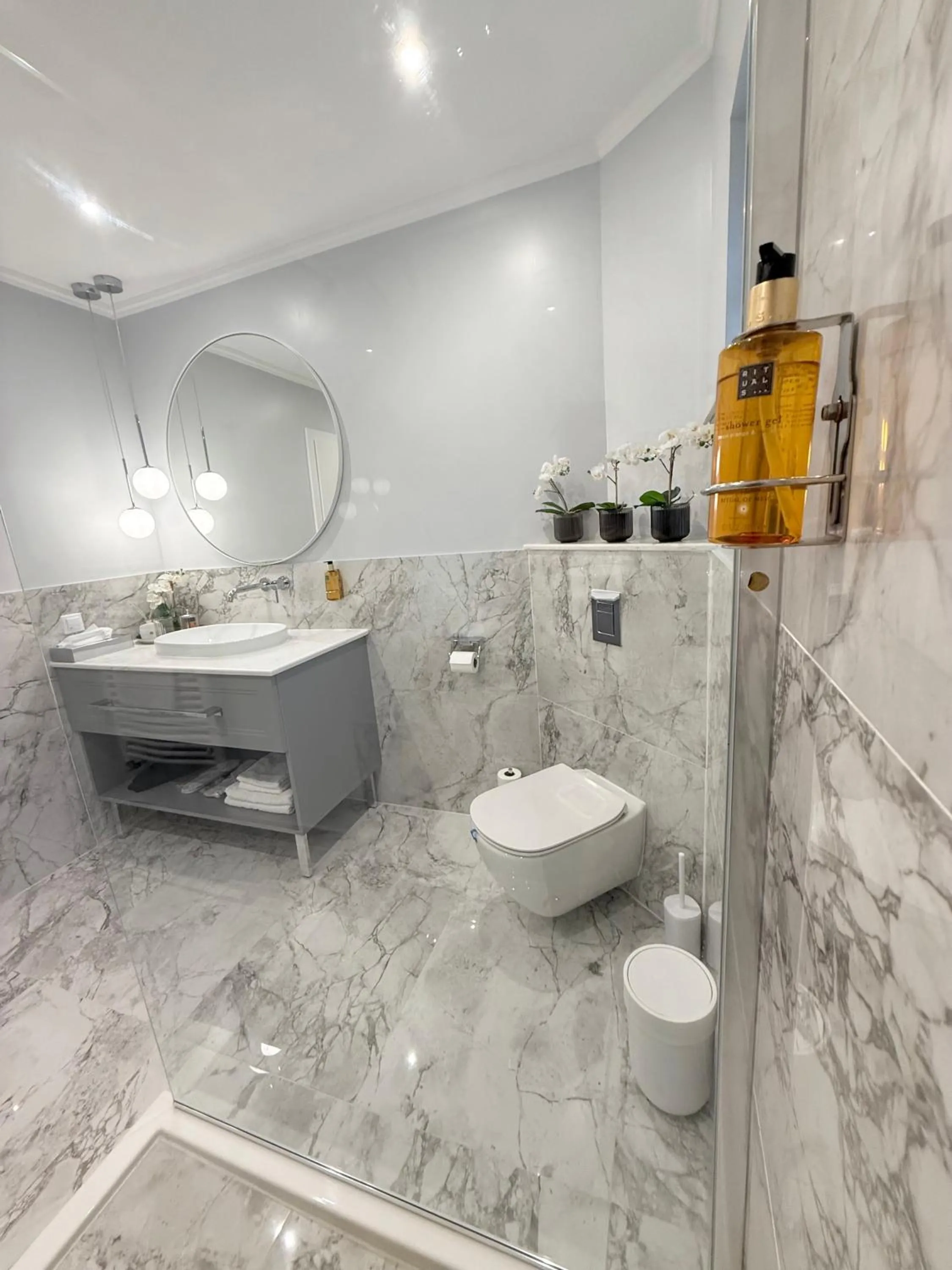 Krystal Boutique Mansion