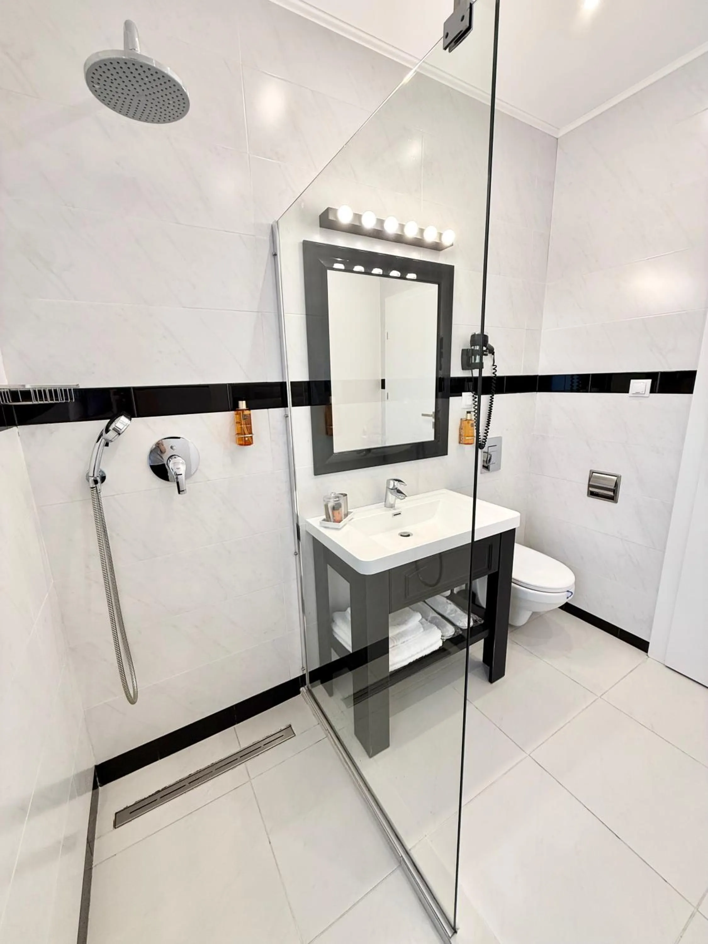 Krystal Boutique Mansion