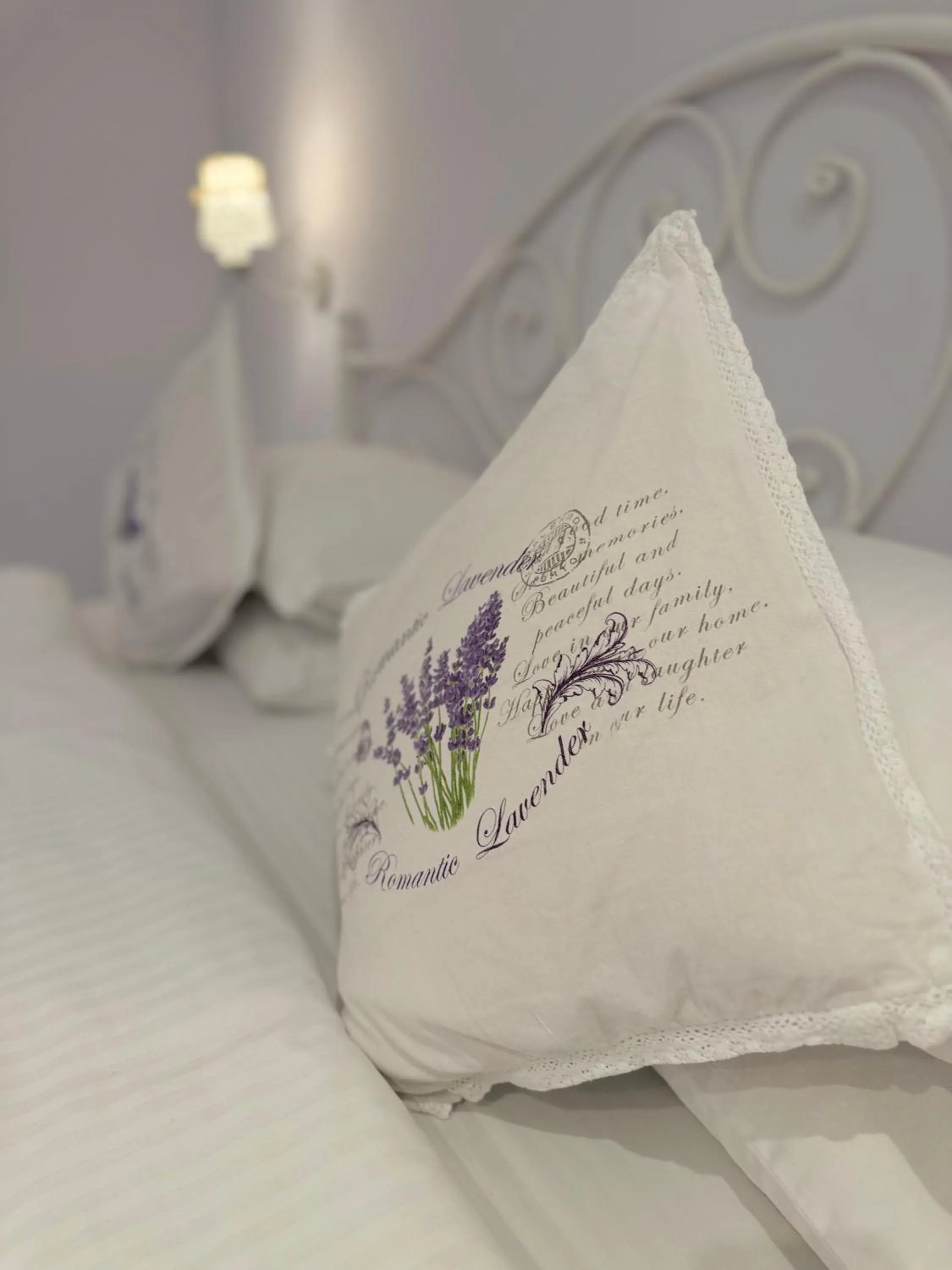 Bed in Krystal Boutique Mansion