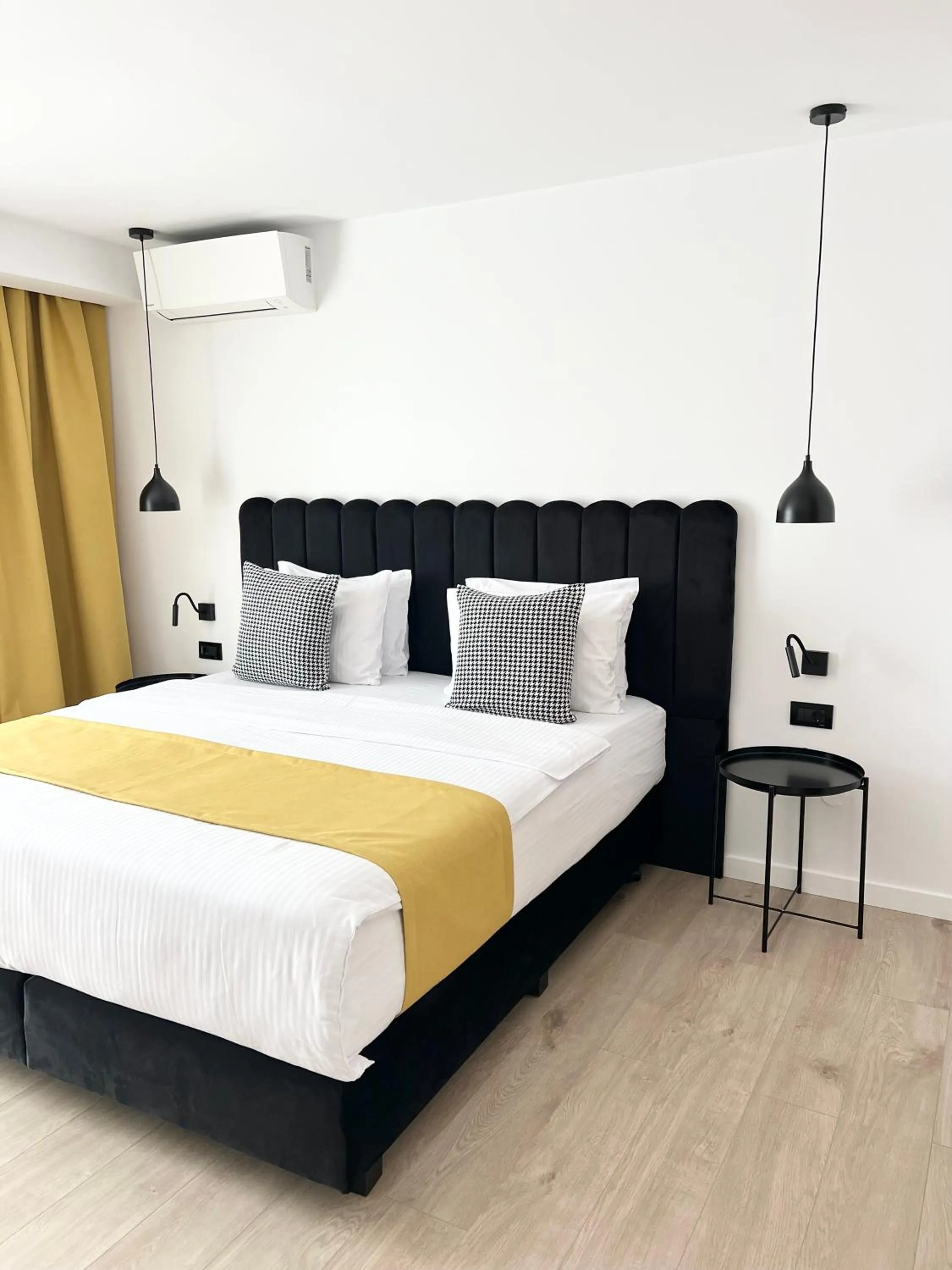 Bed in Krystal Boutique Mansion