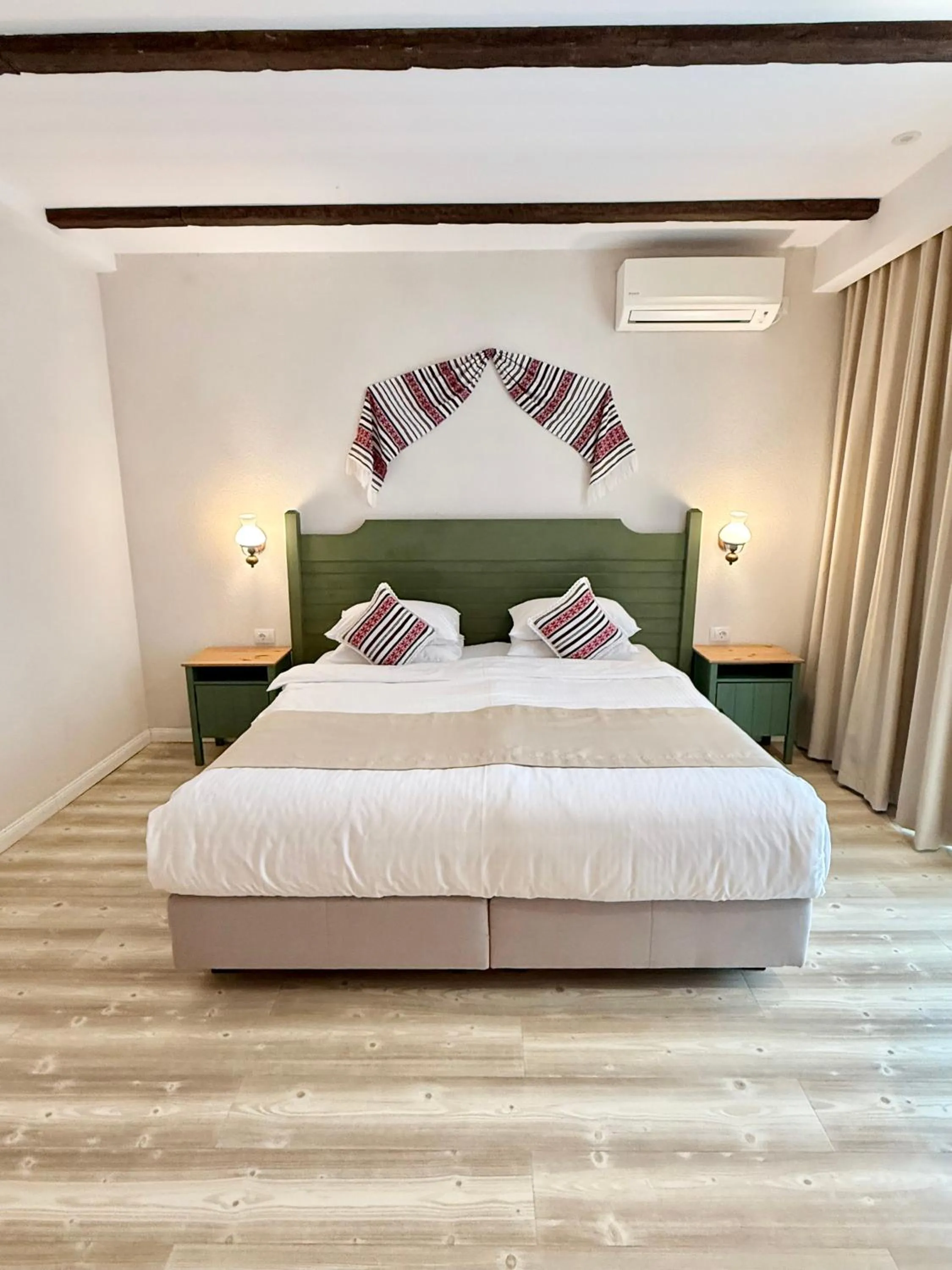 Bed in Krystal Boutique Mansion