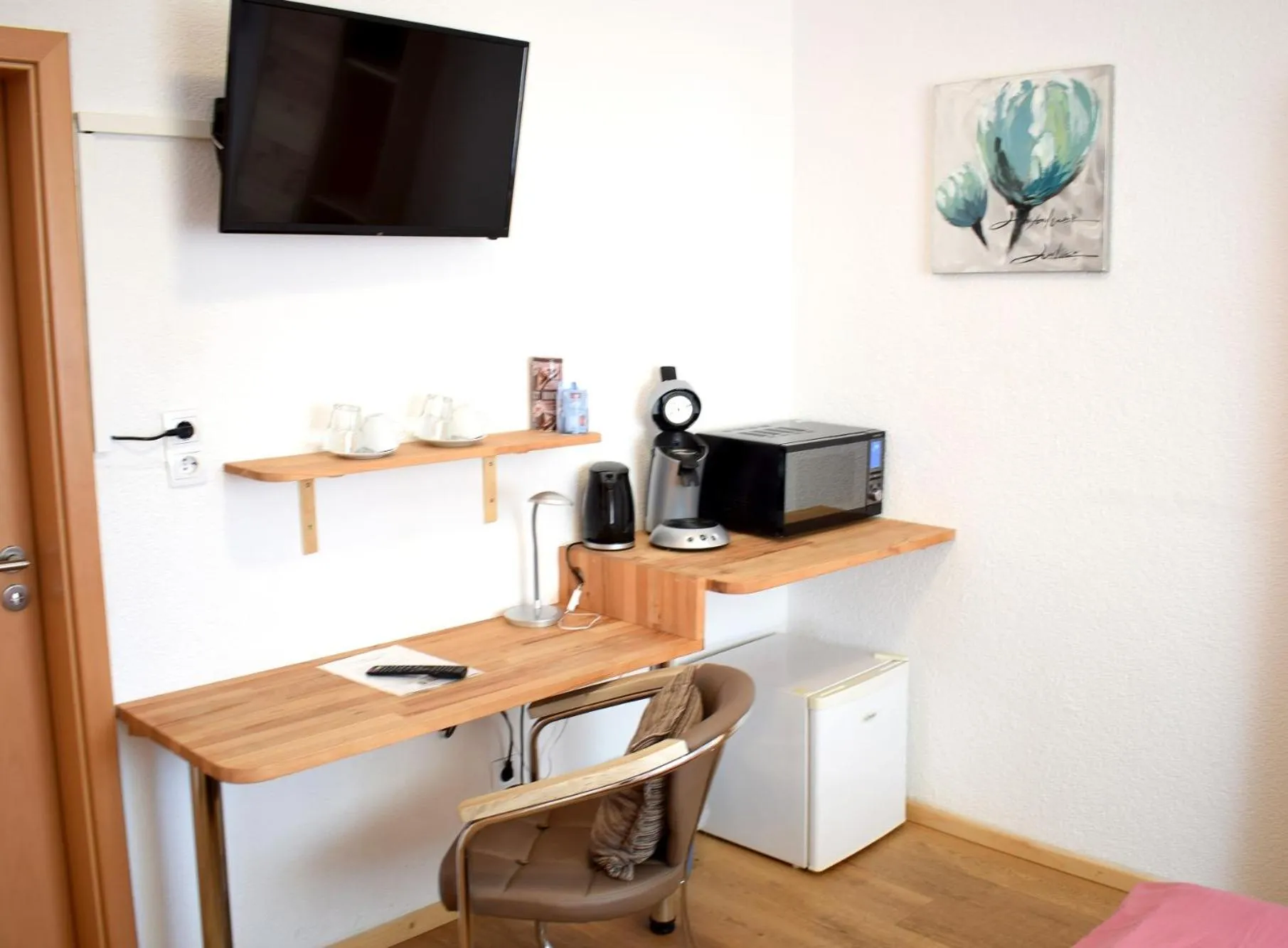 Kitchen or kitchenette in Gästehaus Jägerstüble