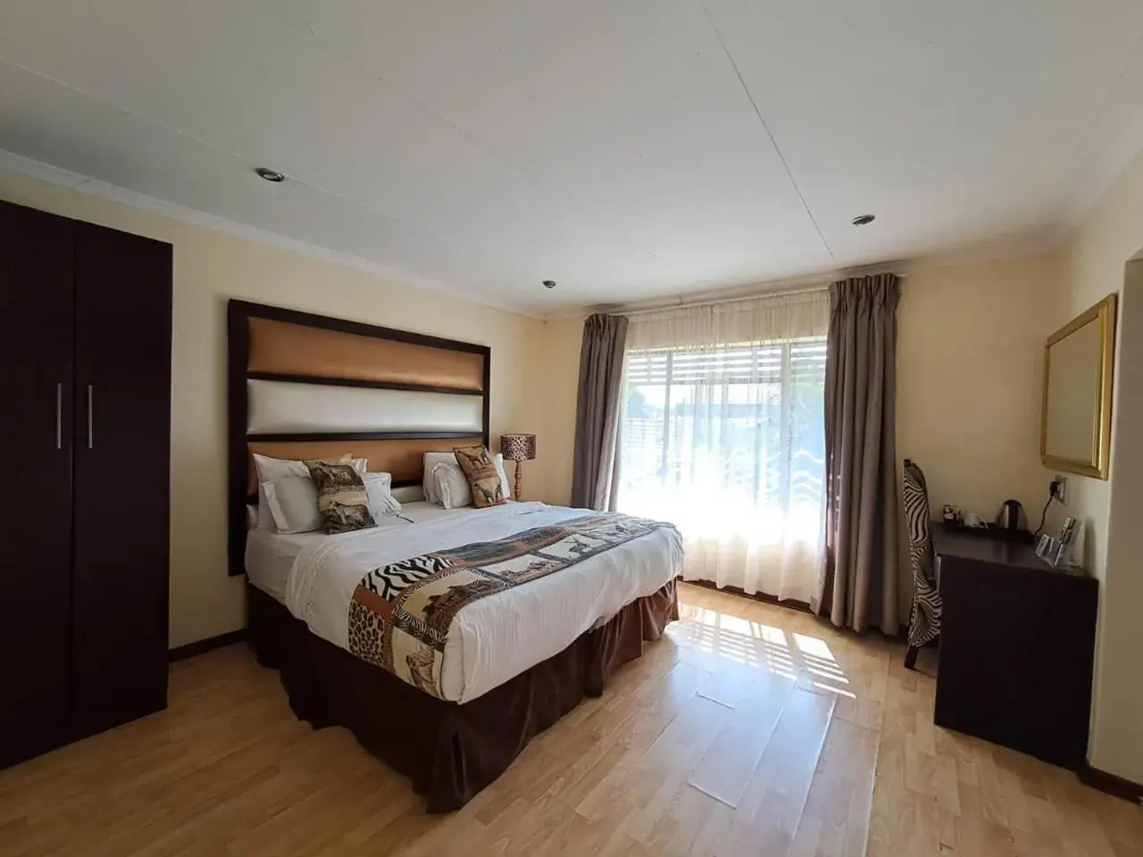 Budget Double Room in Ecotel Premier Lodge & Conference Centre Budget Double Room in Ecotel Premier Lodge & Conference Centre