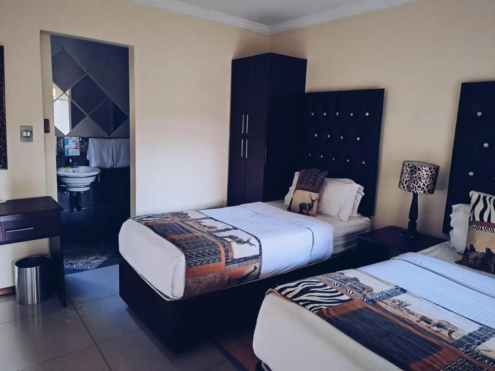 Twin Room in Ecotel Premier Lodge & Conference Centre Twin Room in Ecotel Premier Lodge & Conference Centre