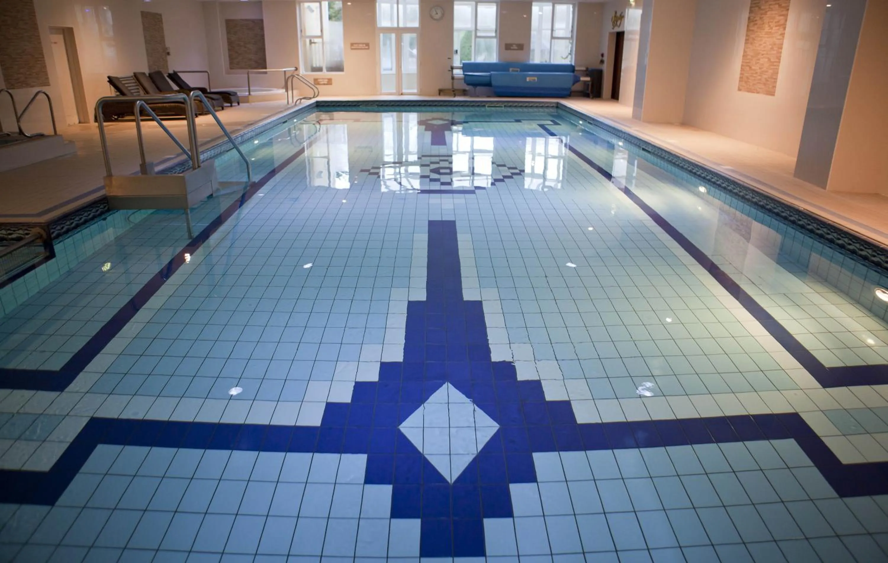 Swimming pool in Carrickdale Hotel & Spa