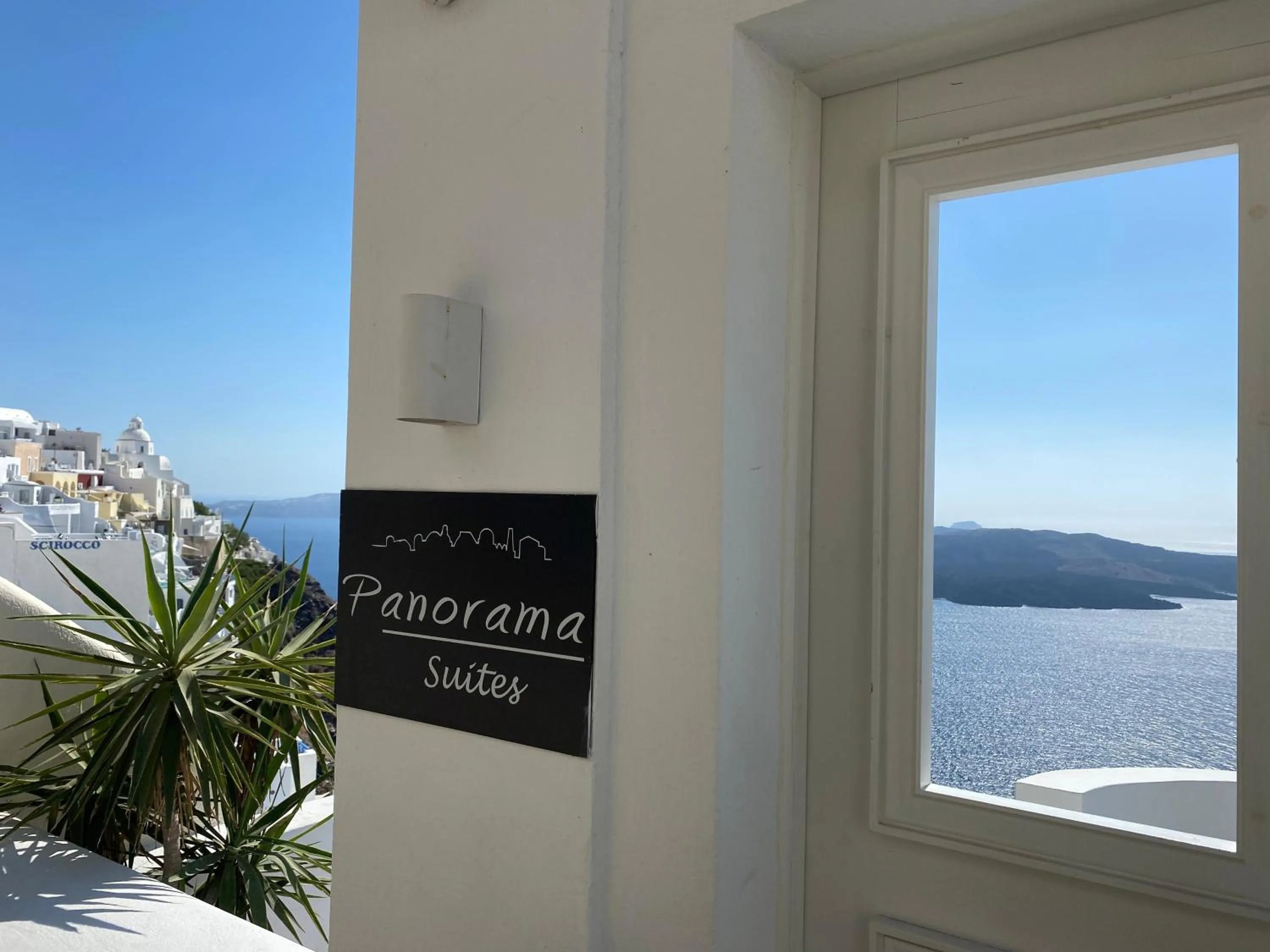 Facade/entrance in Panorama Suites