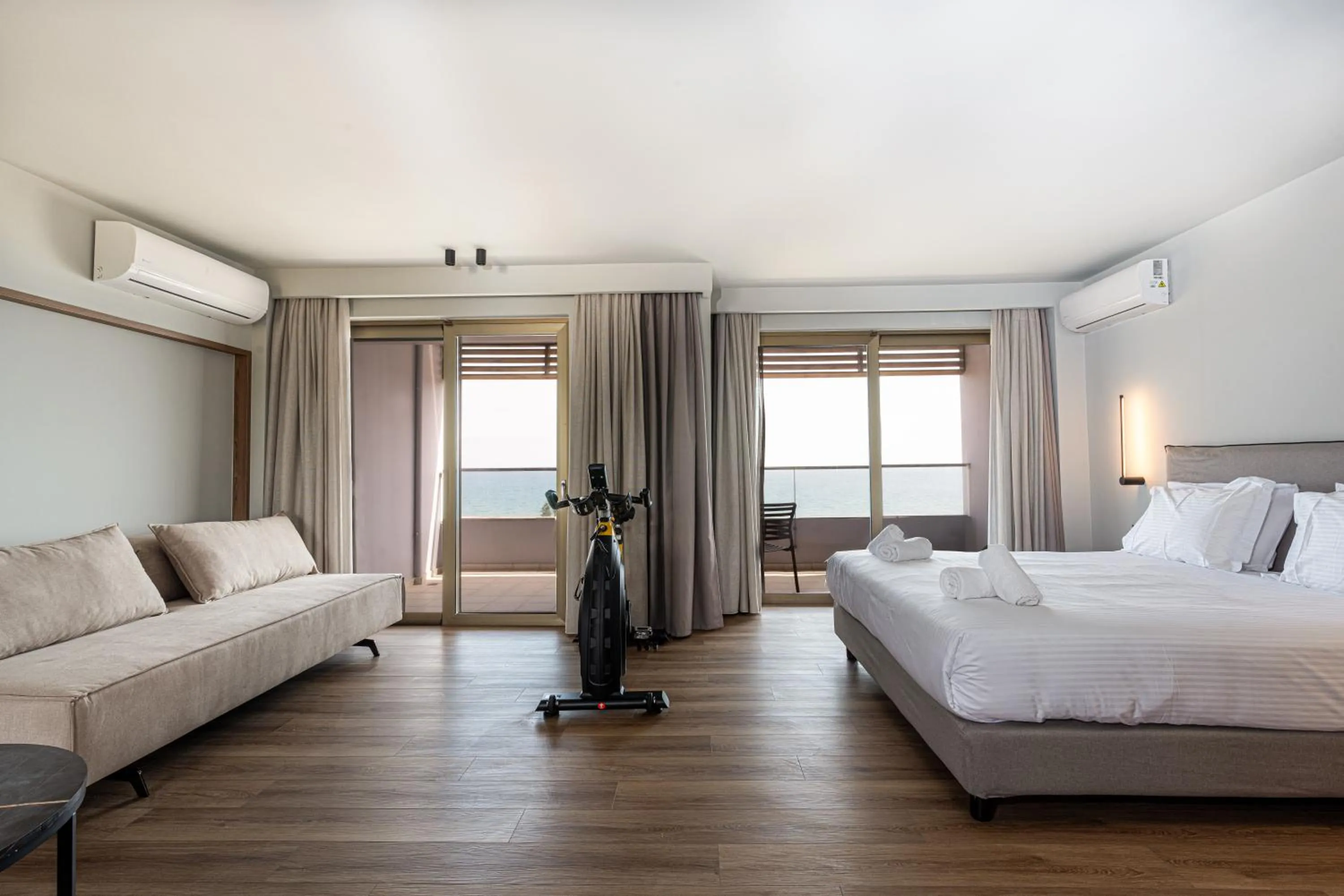 Photo of the whole room, Bed in Iolida Beach by Smile Hotels