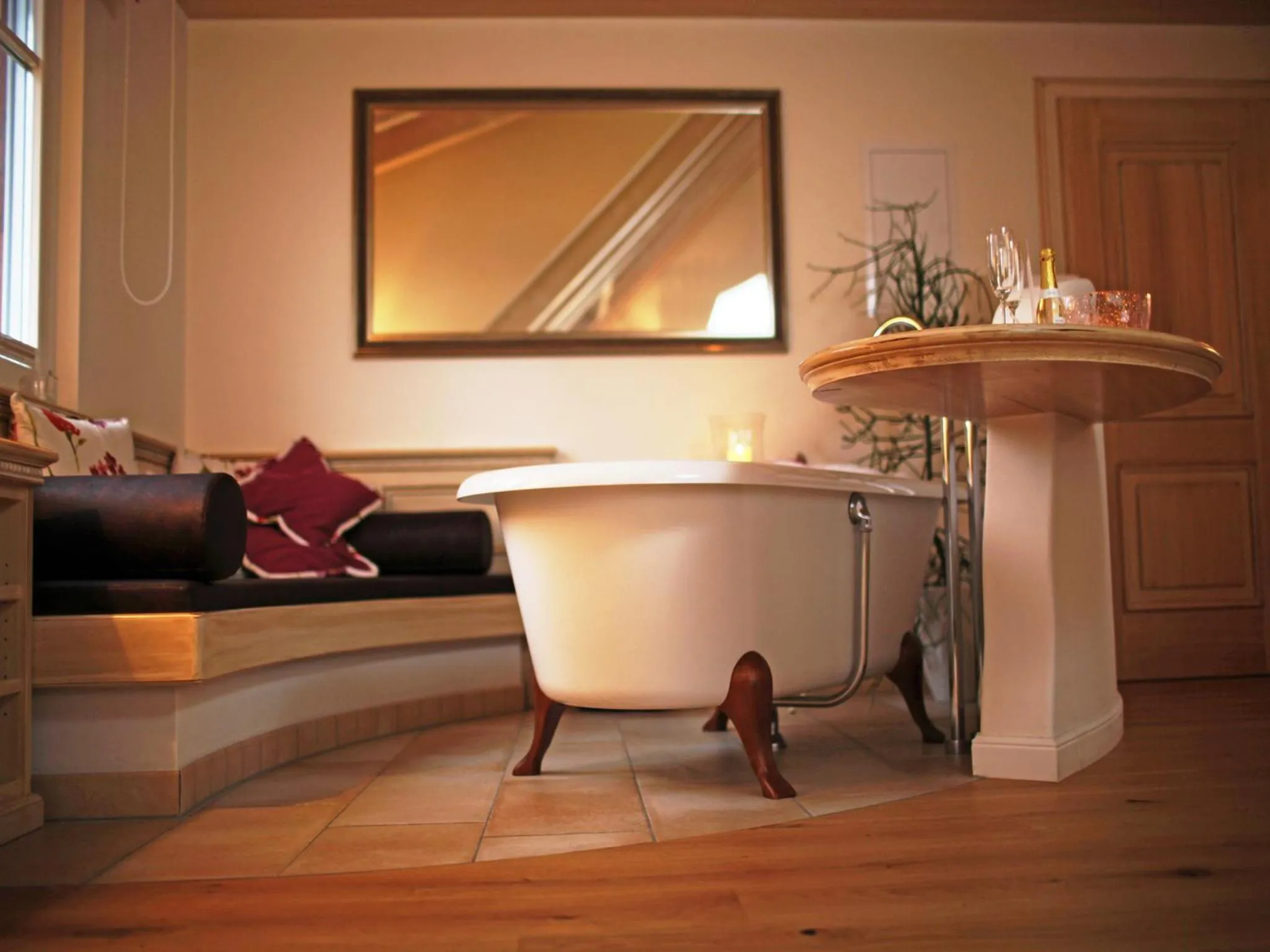 Photo of the whole room in Hotel Hirschen Horn