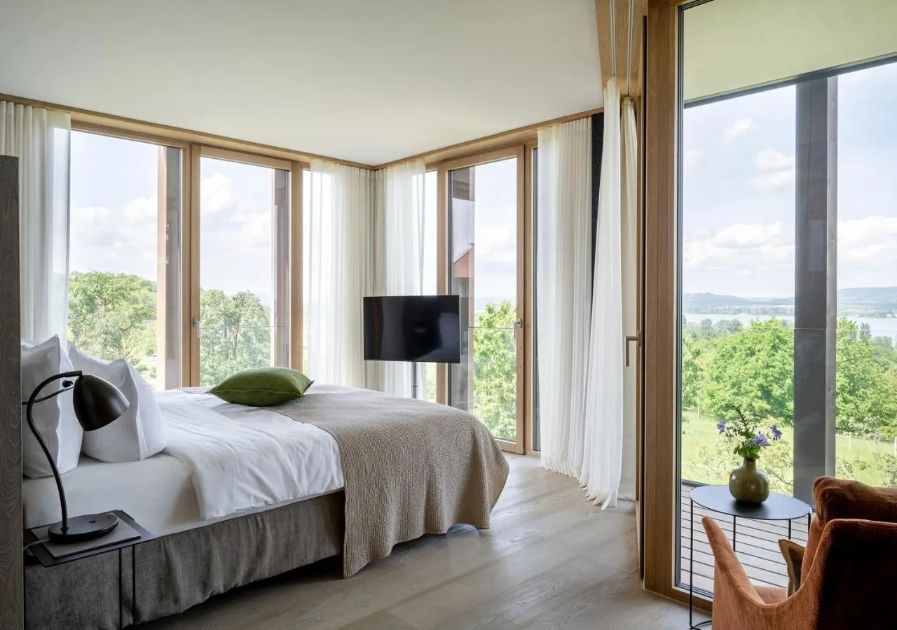 Photo of the whole room, Bed in Hotel Hirschen Horn