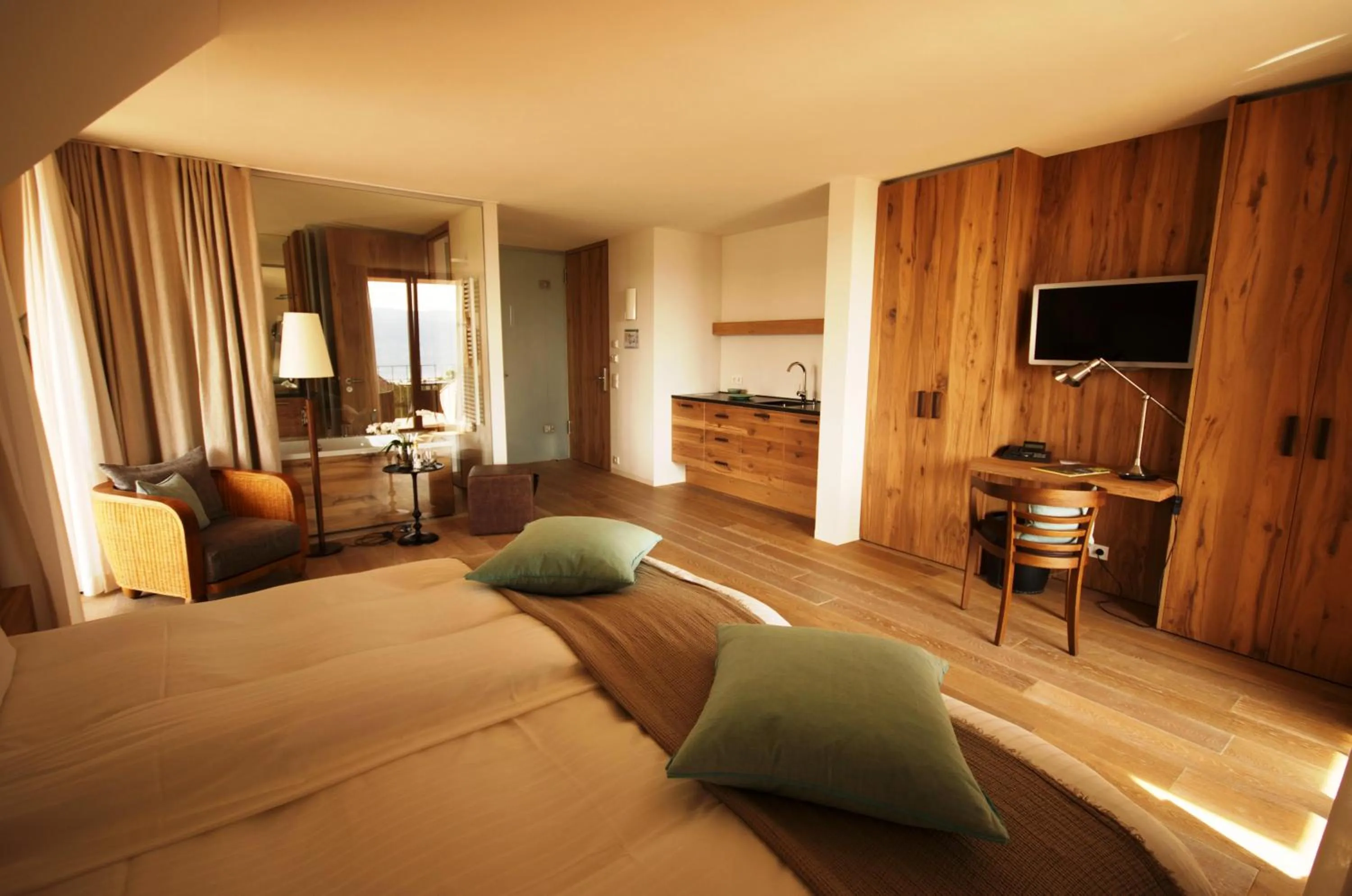 Photo of the whole room, Bed in Hotel Hirschen Horn