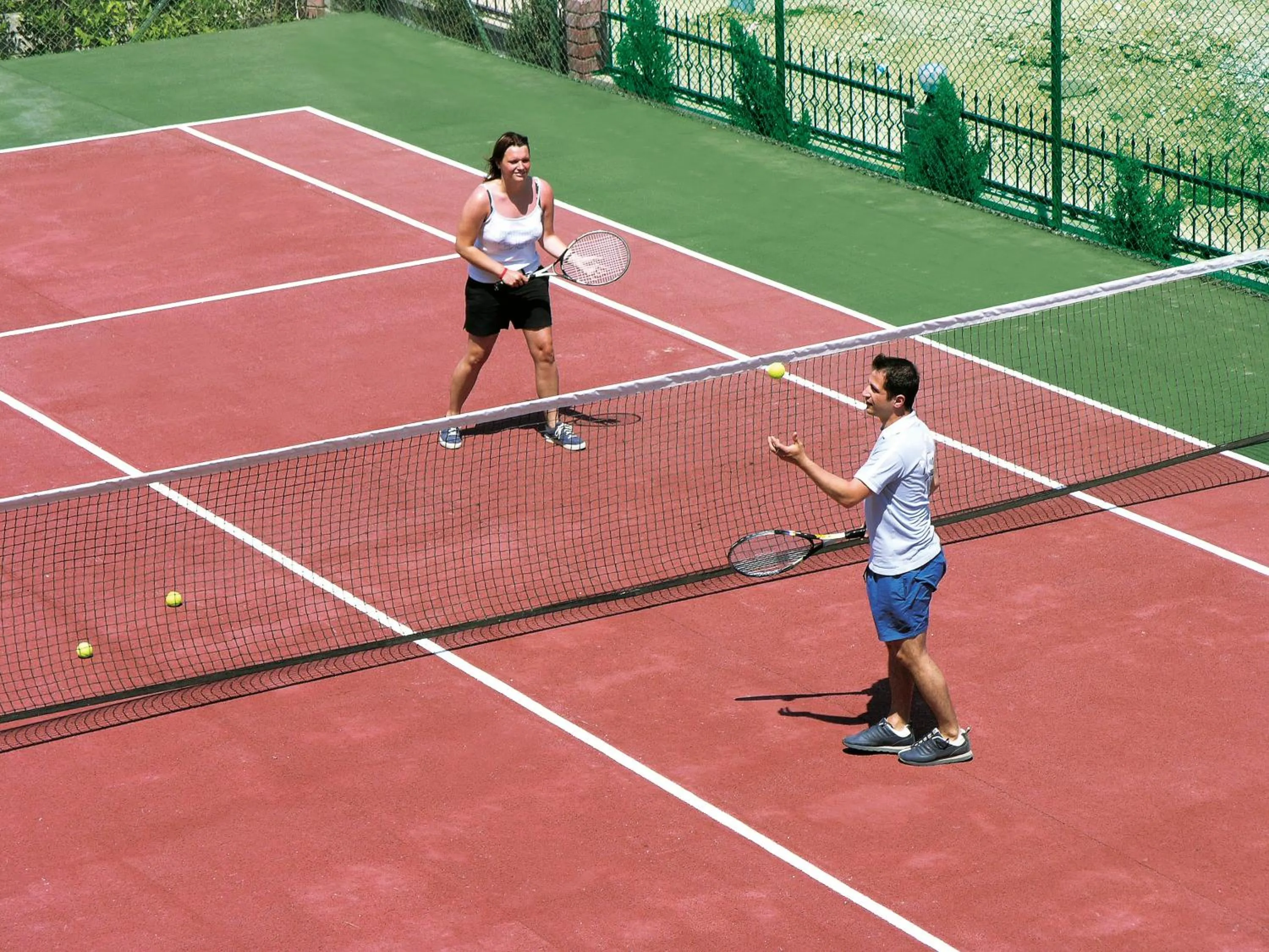 Tennis court in Primasol Hane Family Resort Hotel