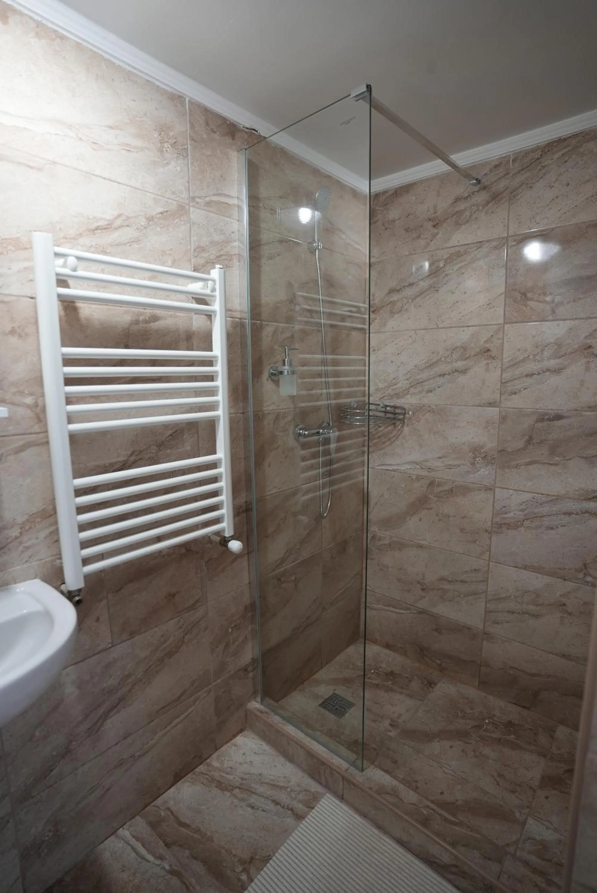 Bathroom in Center Hostel and Guest House