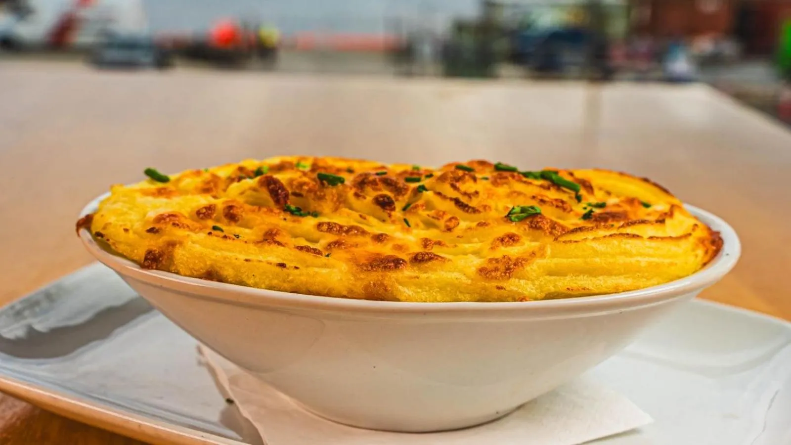 Food and drinks in Tara Hotel